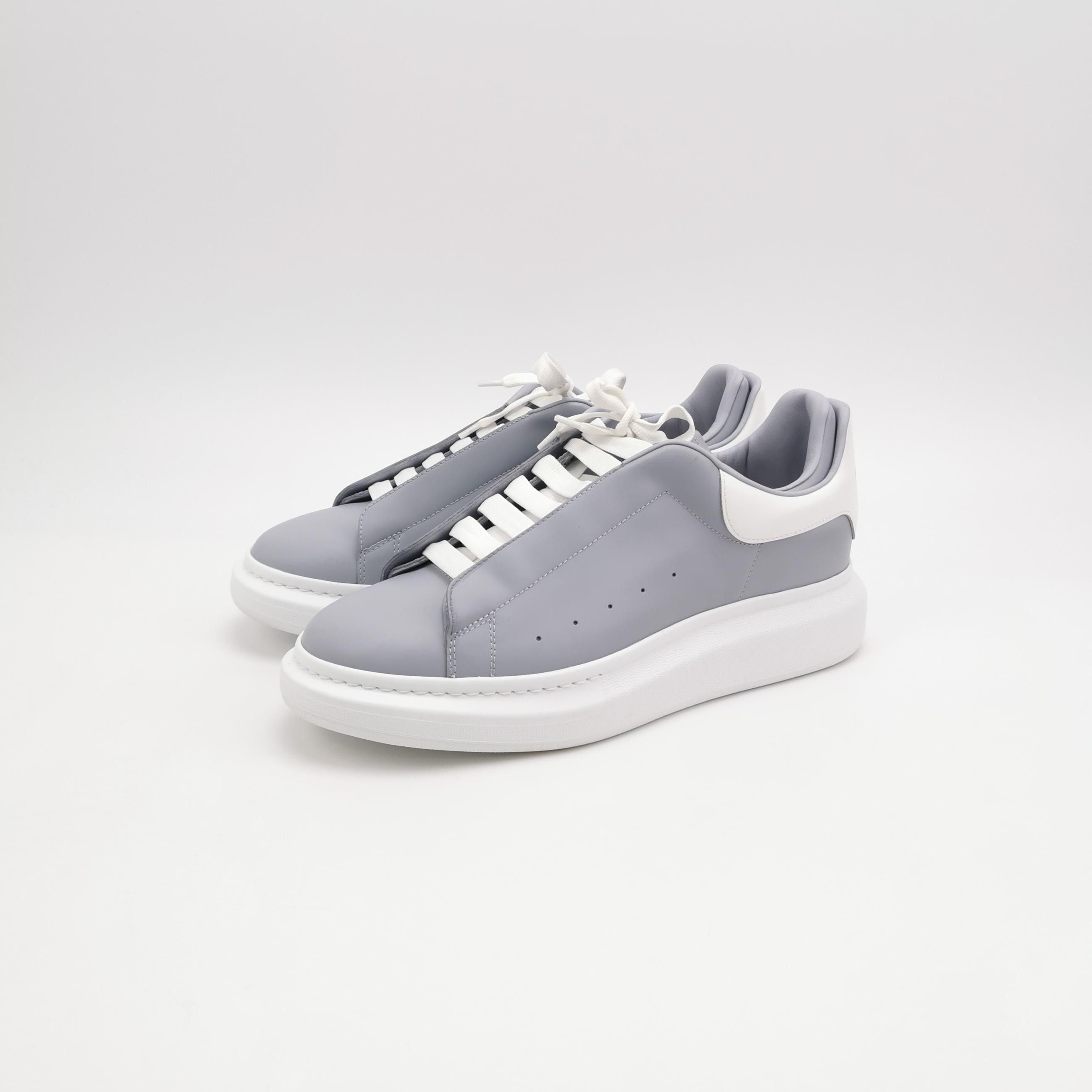 Alexander McQueen Alexander McQueen Men 11 Lowtop Sneakers Size US 11 / EU 44 - 2 Thumbnail