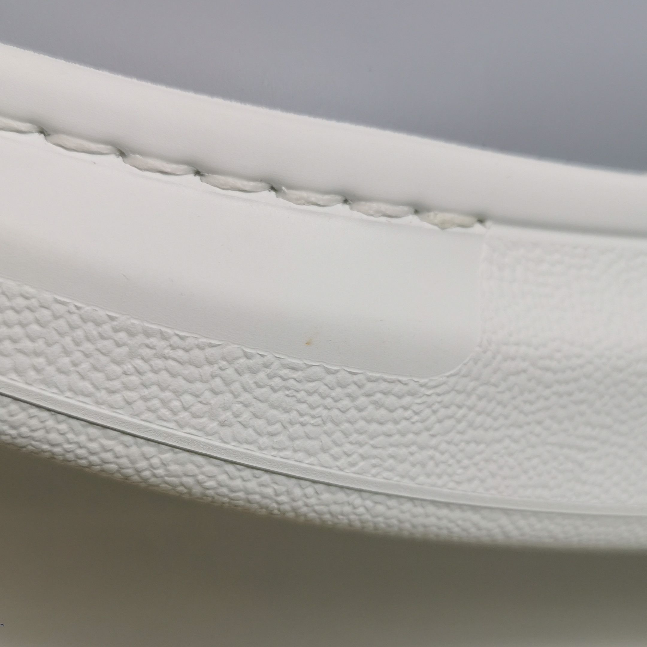 Alexander McQueen Alexander McQueen Men 11 Lowtop Sneakers Size US 11 / EU 44 - 13 Thumbnail