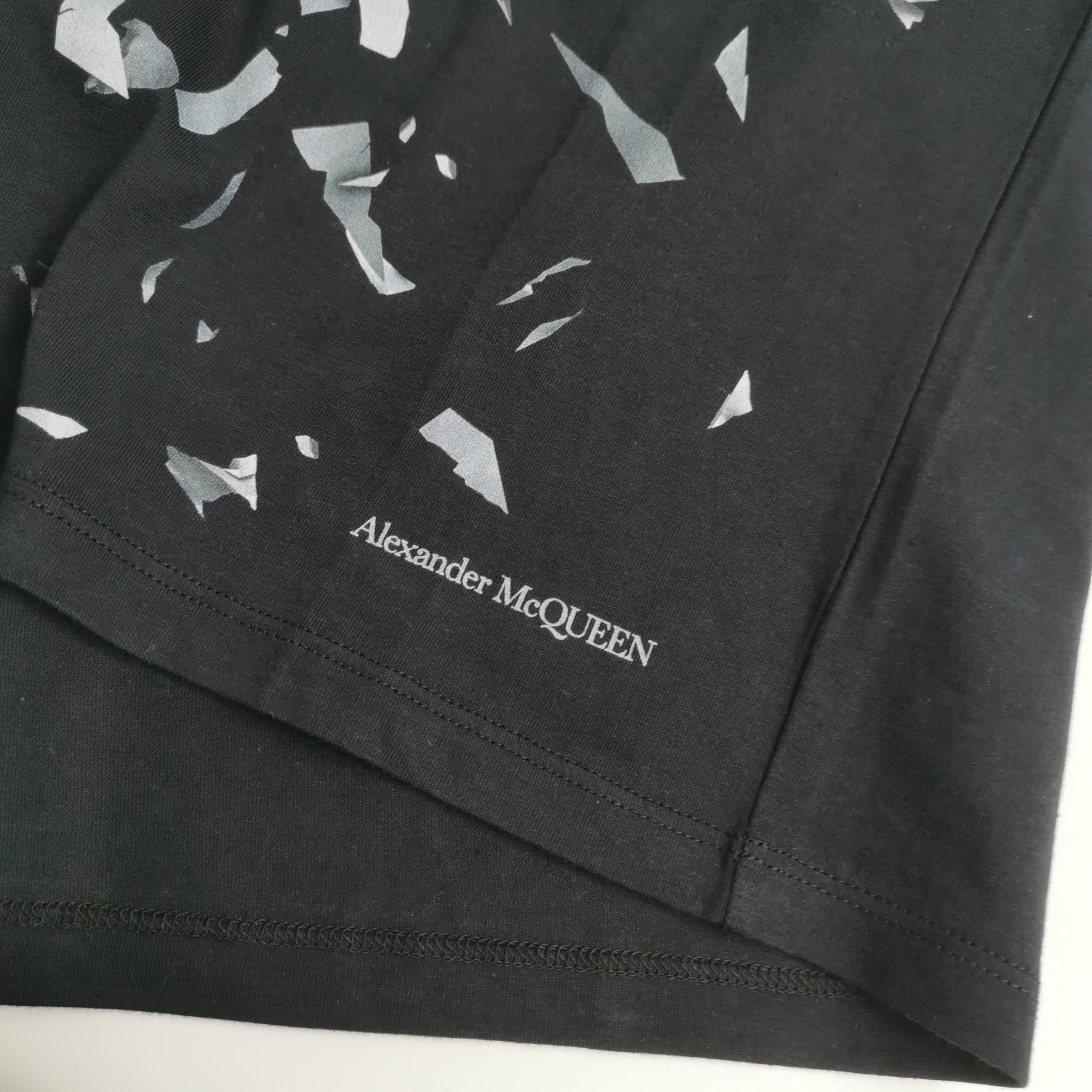 Alexander McQueen Alexander McQueen Men m Short Sleeve Shirts Size US M / EU 48-50 / 2 - 3 Thumbnail
