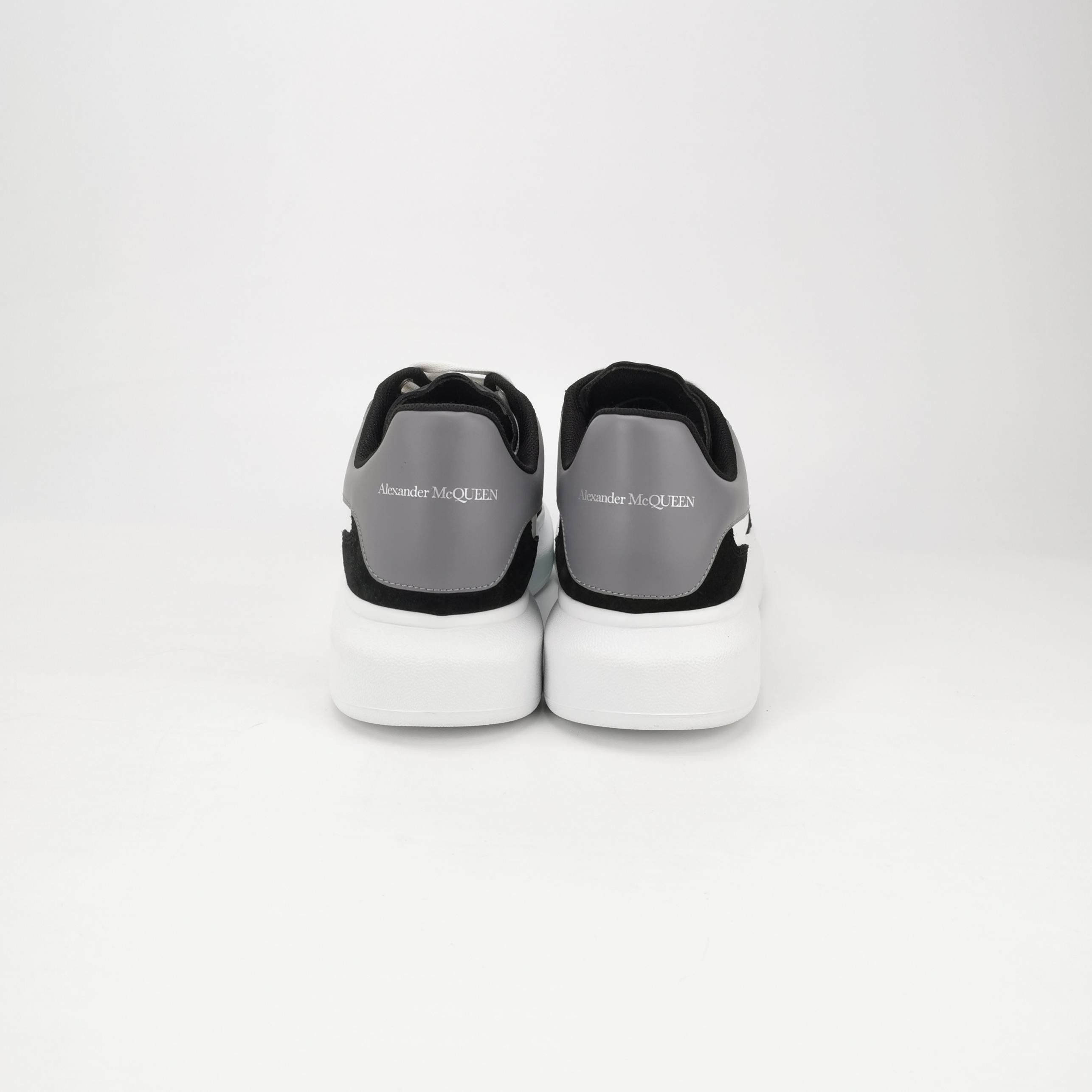 Alexander McQueen Alexander McQueen Men 11 Lowtop Sneakers Size US 11 / EU 44 - 4 Thumbnail