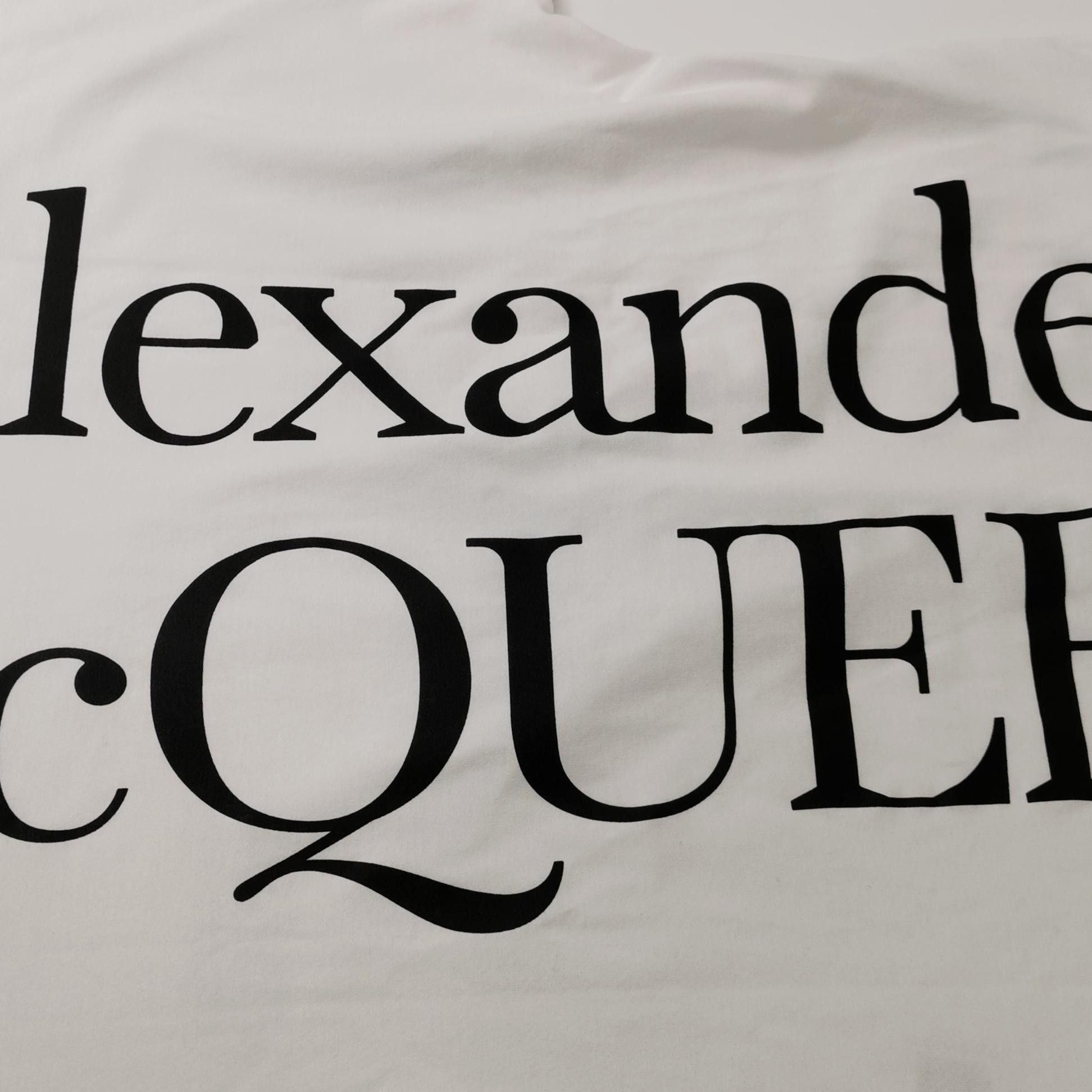 Alexander McQueen Alexander McQueen Men m Short Sleeve Shirts Size US M / EU 48-50 / 2 - 4 Thumbnail