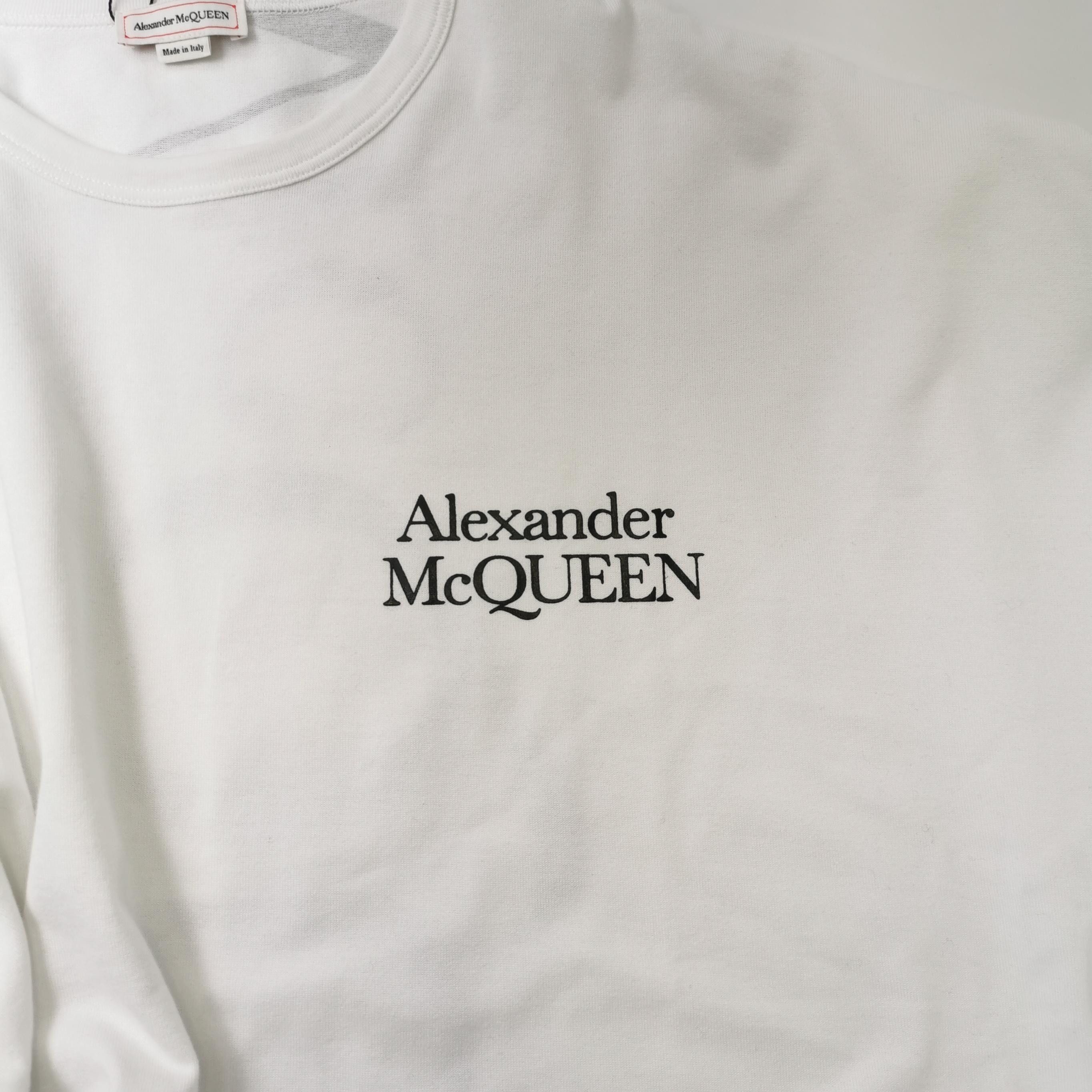 Alexander McQueen Alexander McQueen Men m Short Sleeve Shirts Size US M / EU 48-50 / 2 - 3 Thumbnail