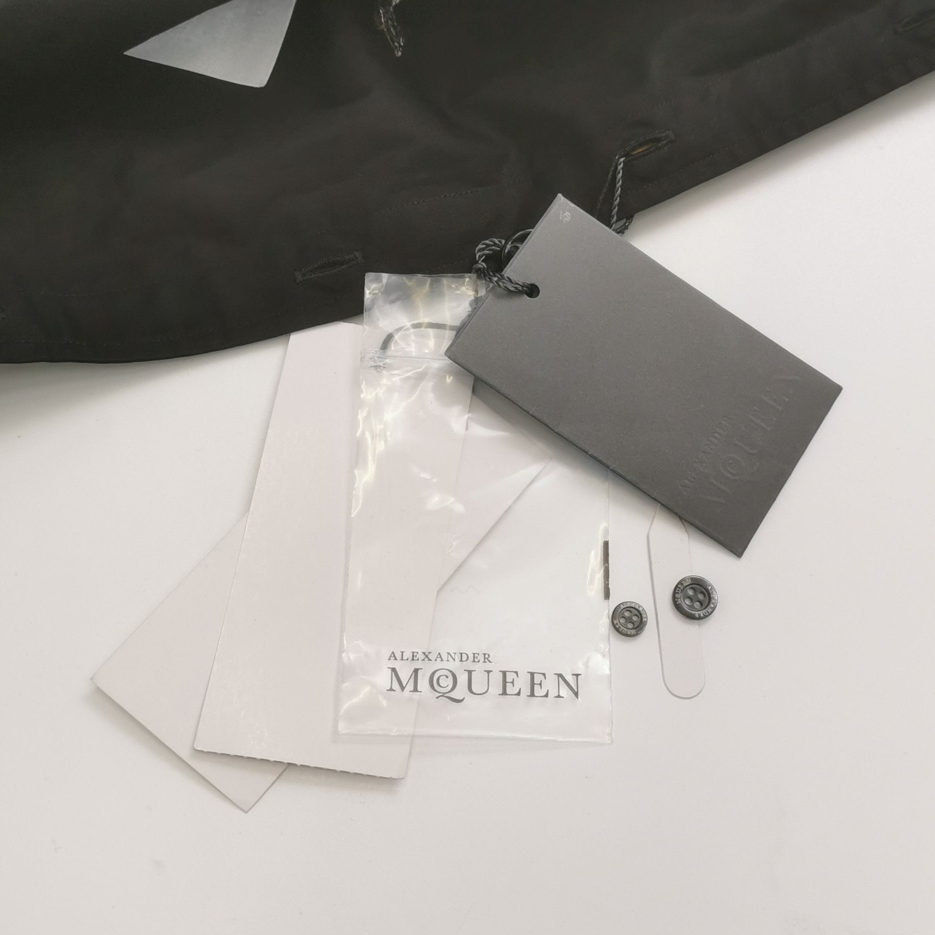 Alexander McQueen Alexander McQueen Men xs Short Sleeve Shirts Size US XS / EU 42 / 0 - 4 Thumbnail