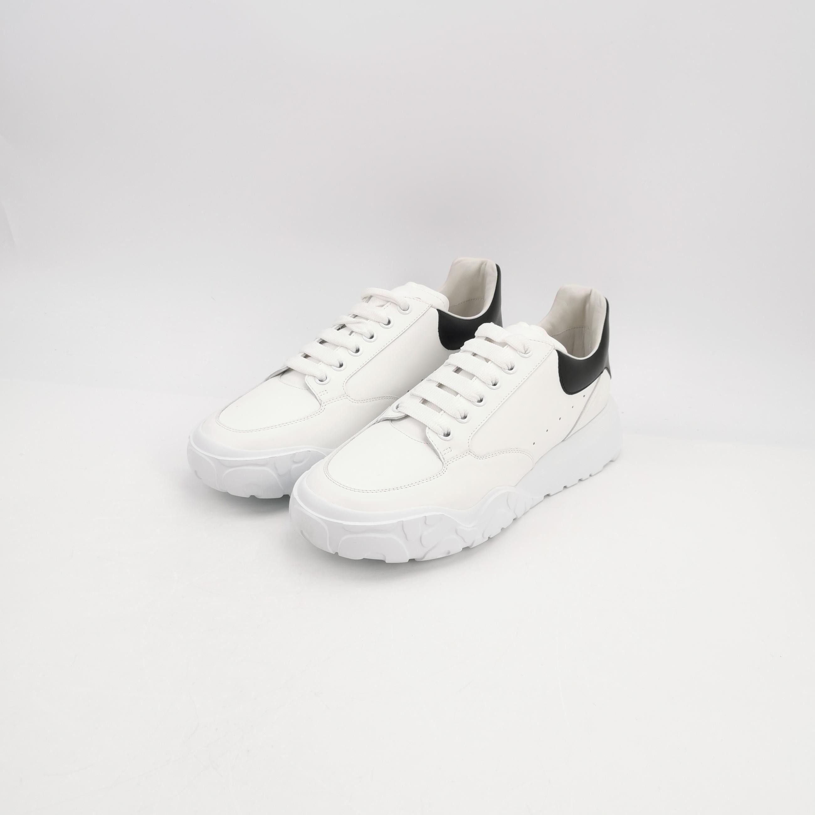 Alexander McQueen Alexander McQueen Men 11 Lowtop Sneakers Size US 11 / EU 44 - 2 Thumbnail
