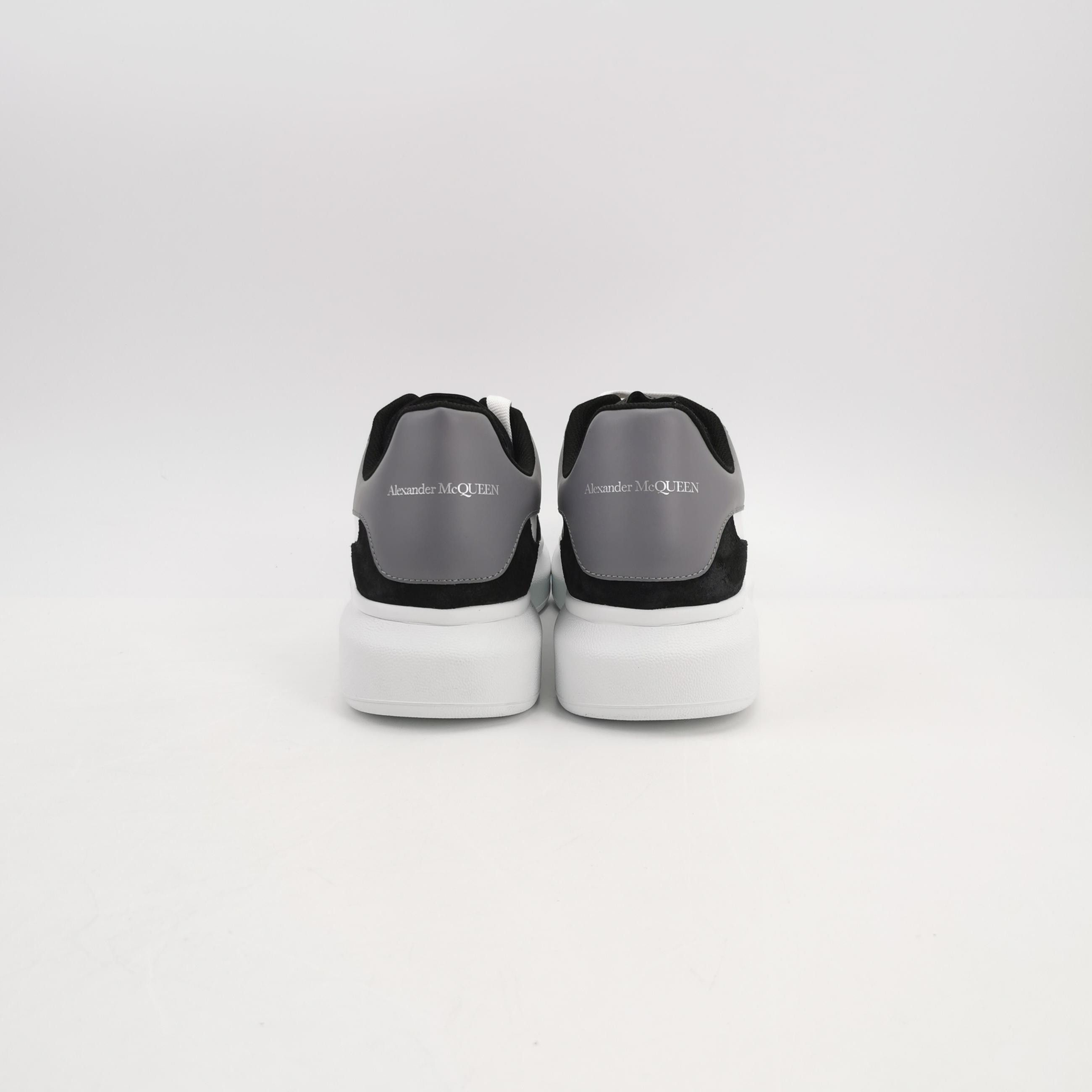 Alexander McQueen Alexander McQueen Men 11 Lowtop Sneakers Size US 11 / EU 44 - 4 Thumbnail