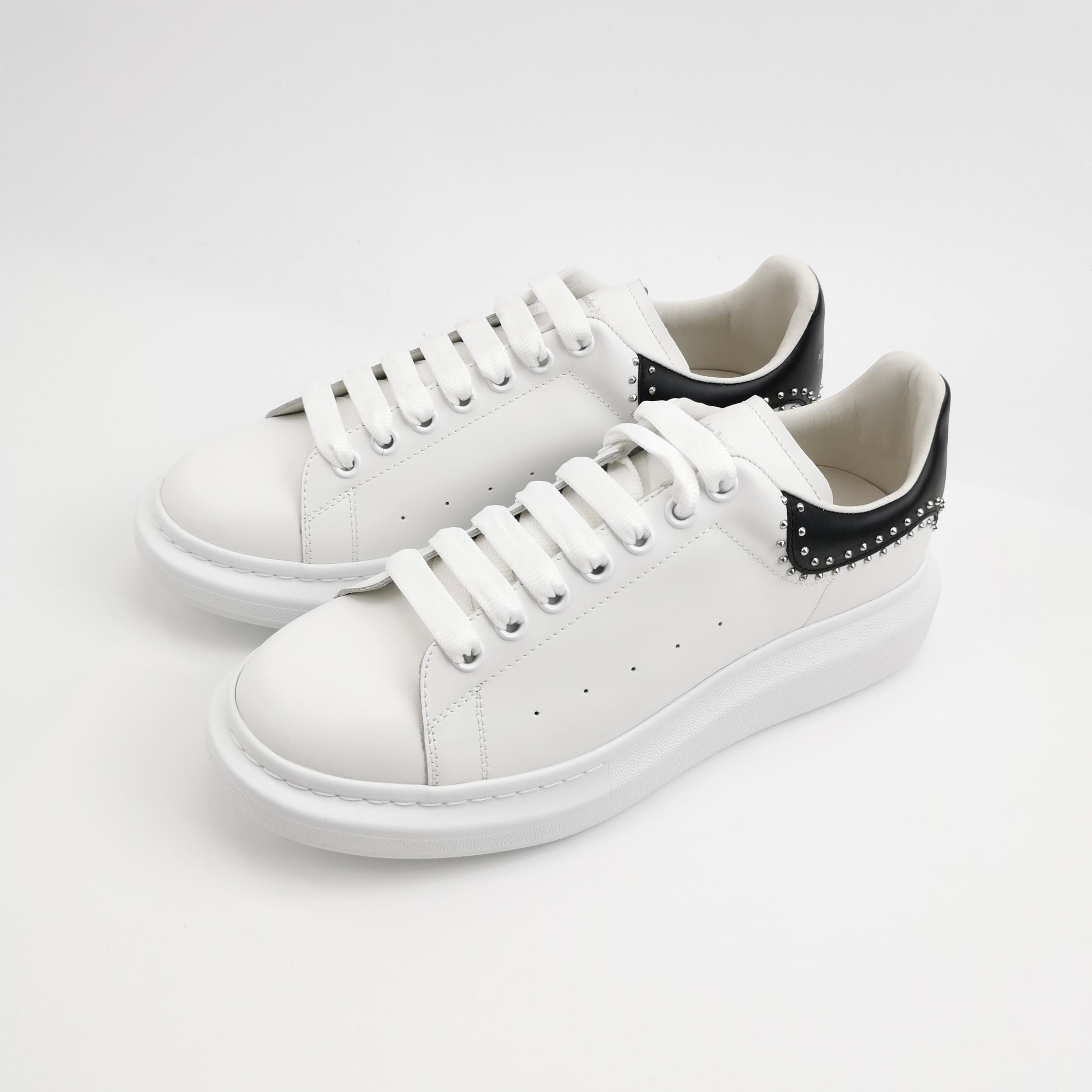 Alexander McQueen Alexander McQueen Men 11 Lowtop Sneakers Size US 11 / EU 44 - 2 Thumbnail