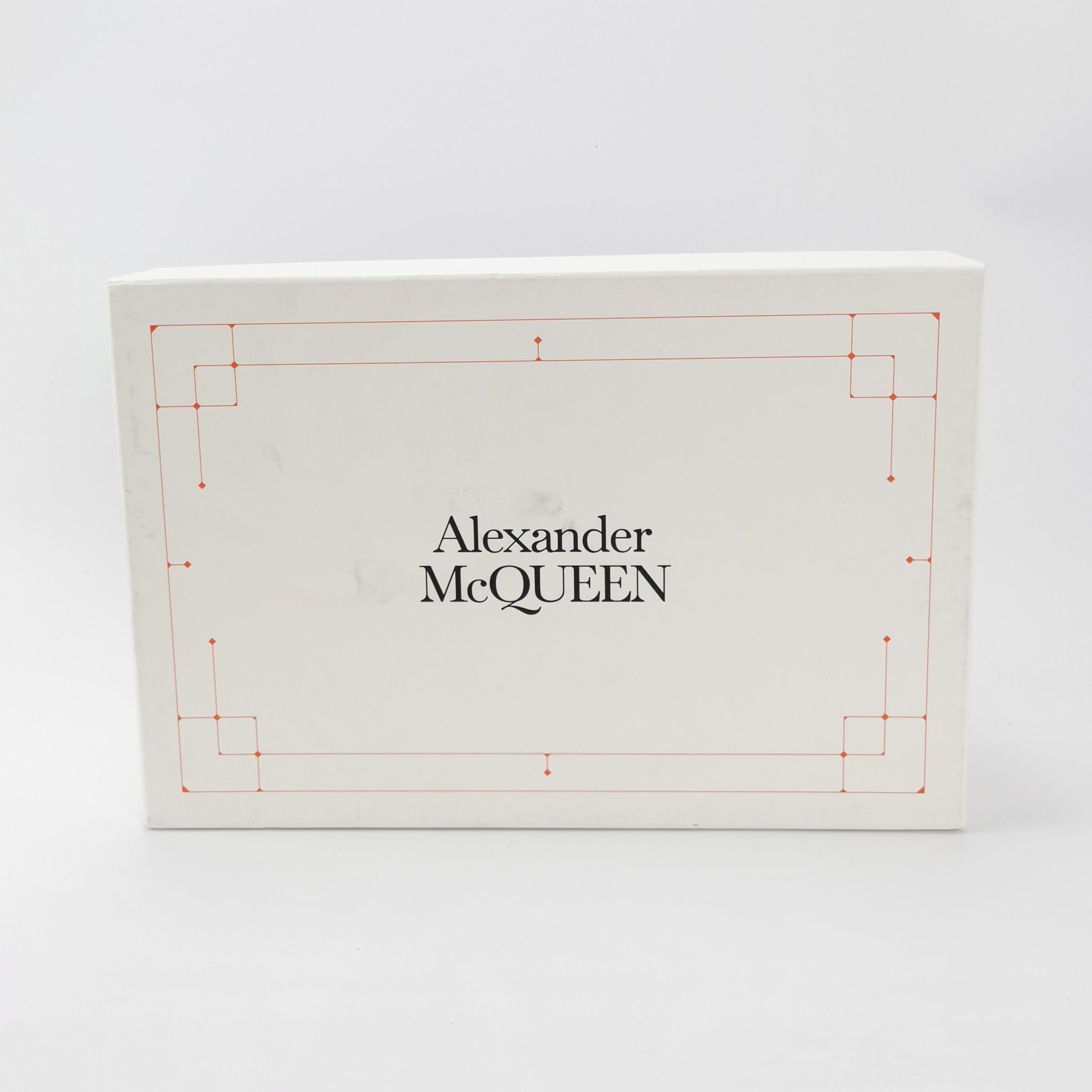Alexander McQueen Alexander McQueen Men s Short Sleeve Shirts Size US S / EU 44-46 / 1 - 6 Thumbnail