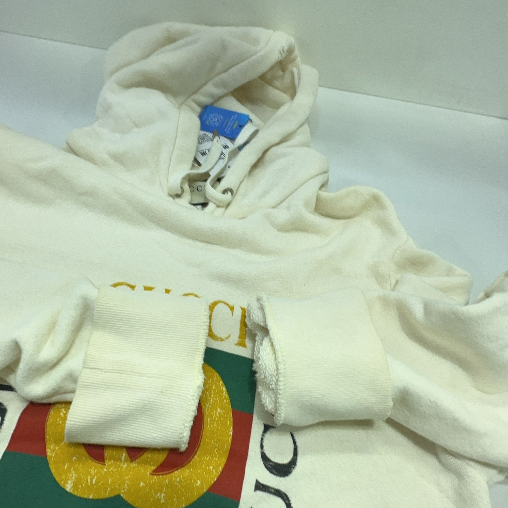 Gucci Gucci Vintage Logo Print Hoodie Size M Size US M / EU 48-50 / 2 - 18 Thumbnail