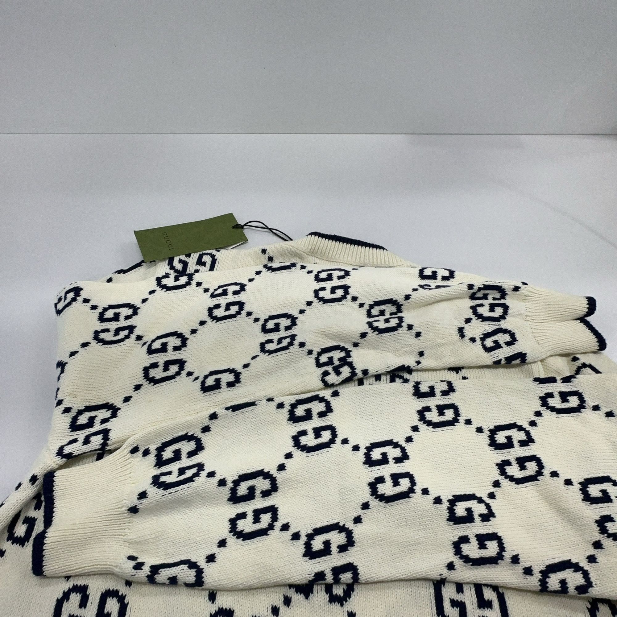 Gucci Gucci GG Logo Print Sweater Size M Size US M / EU 48-50 / 2 - 8 Thumbnail