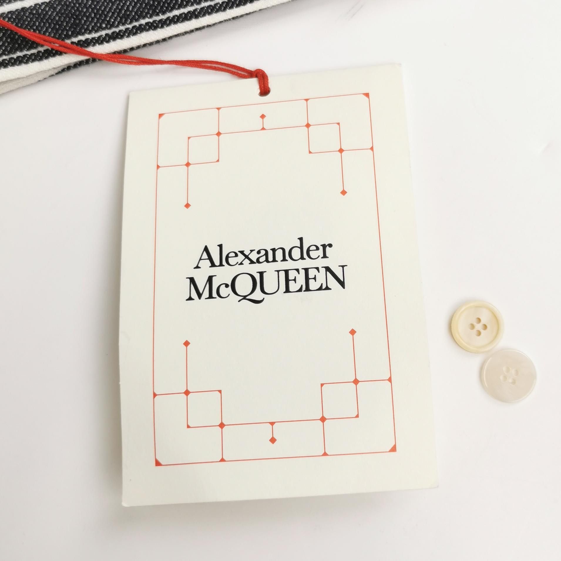 Alexander McQueen Alexander McQueen Men 30 Shorts Size US 30 / EU 46 - 3 Thumbnail