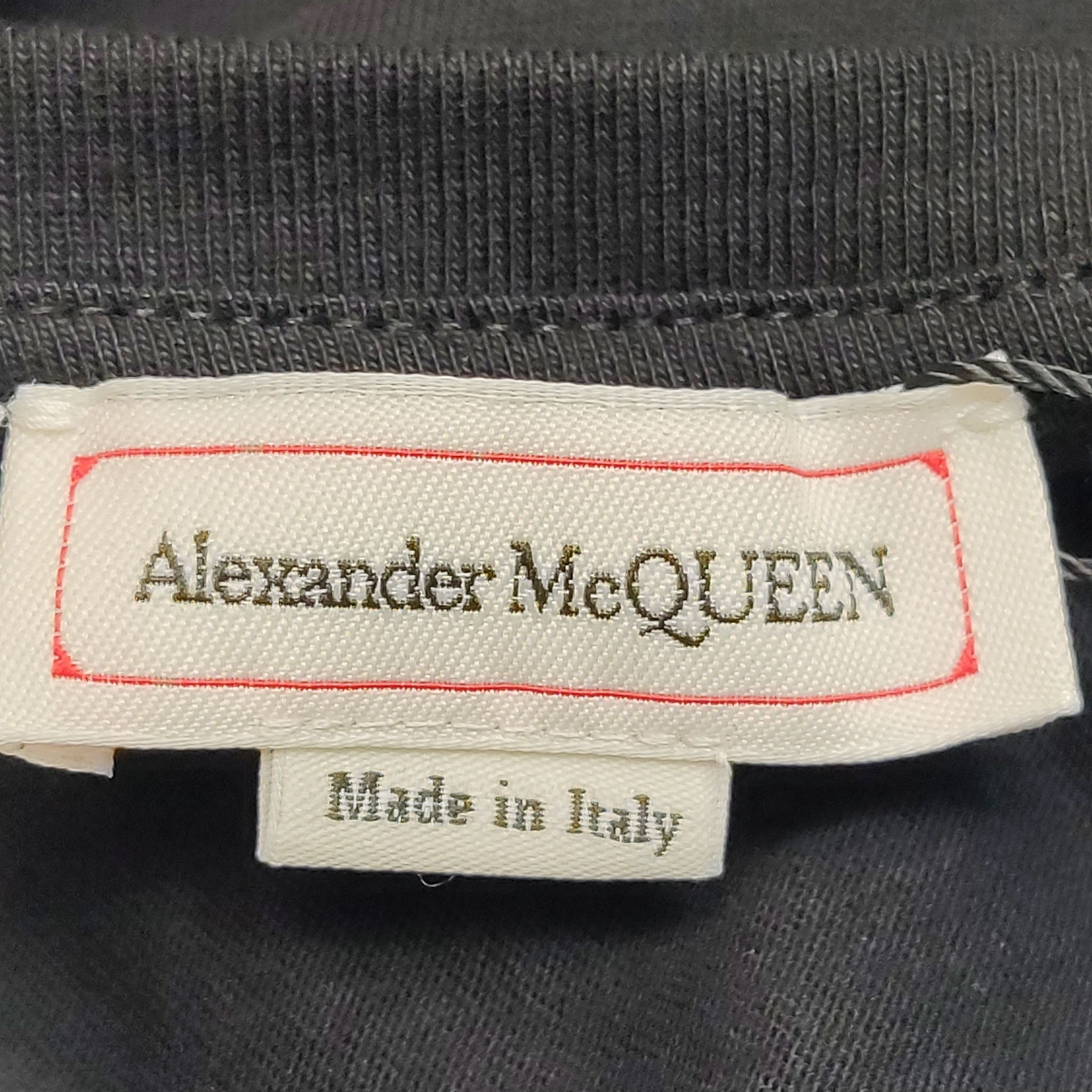 Alexander McQueen Alexander McQueen Men m Short Sleeve Shirts Size US M / EU 48-50 / 2 - 5 Thumbnail