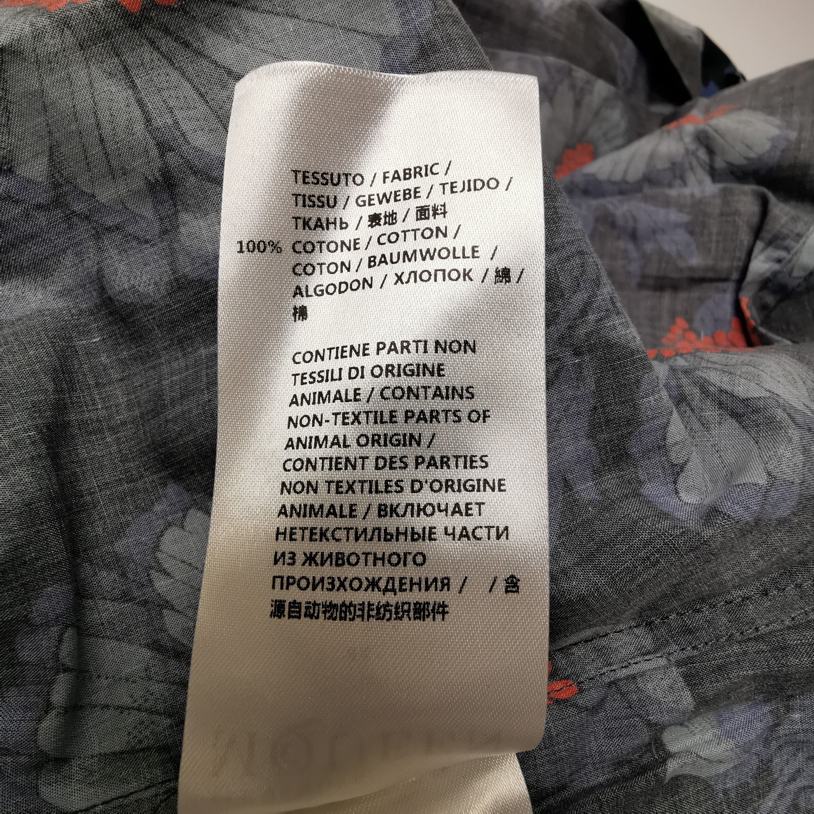 Alexander McQueen Alexander McQueen Men s Short Sleeve Shirts Size US S / EU 44-46 / 1 - 5 Thumbnail