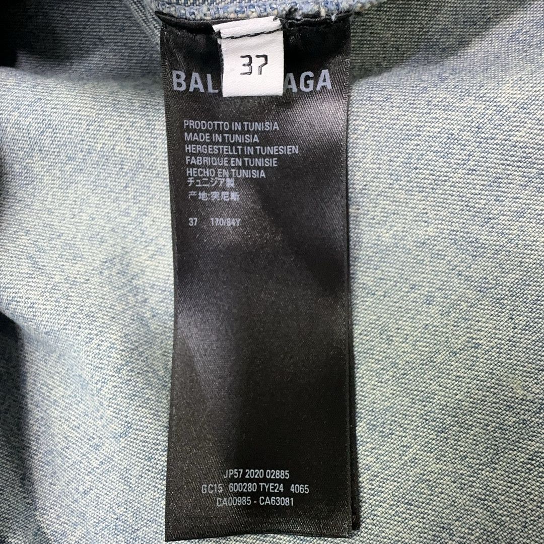Balenciaga Balenciaga Logo Print Denim Shirt 37 Size US S / EU 44-46 / 1 - 4 Thumbnail
