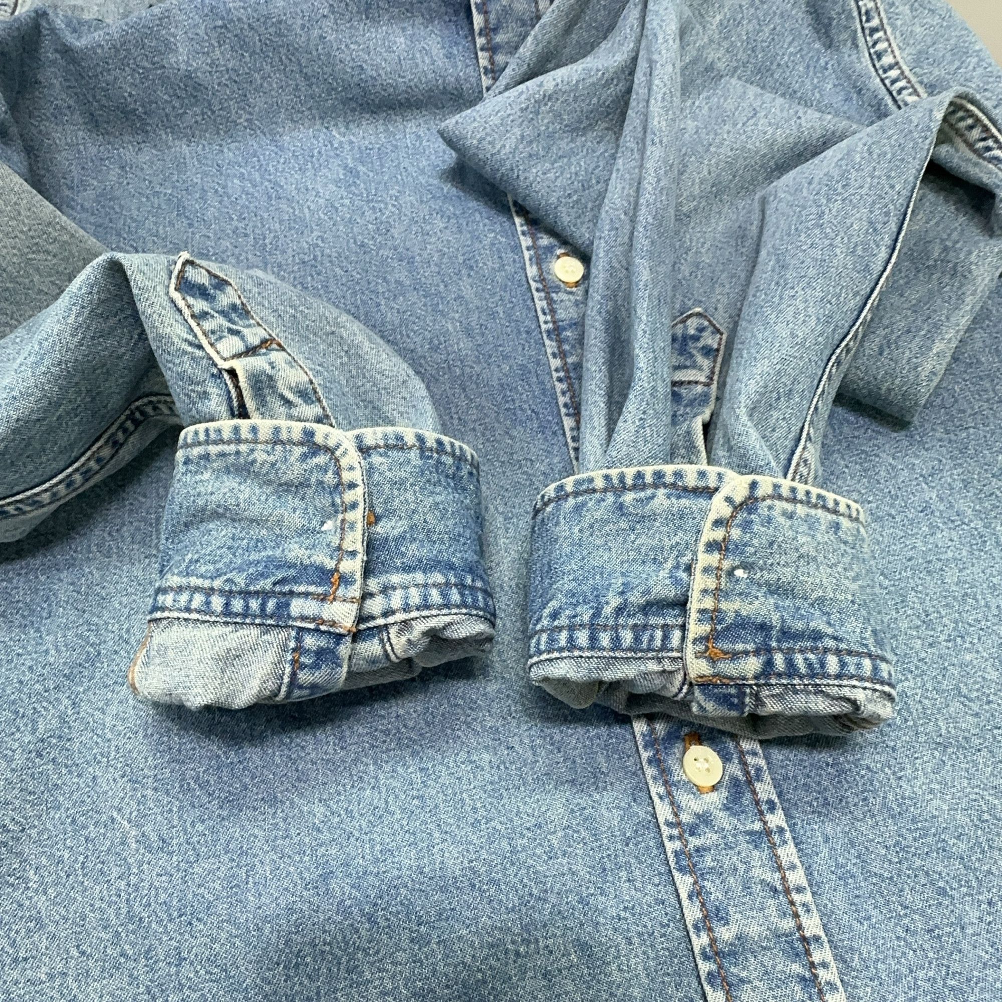 Balenciaga Balenciaga Logo Print Denim Shirt 37 Size US S / EU 44-46 / 1 - 6 Thumbnail