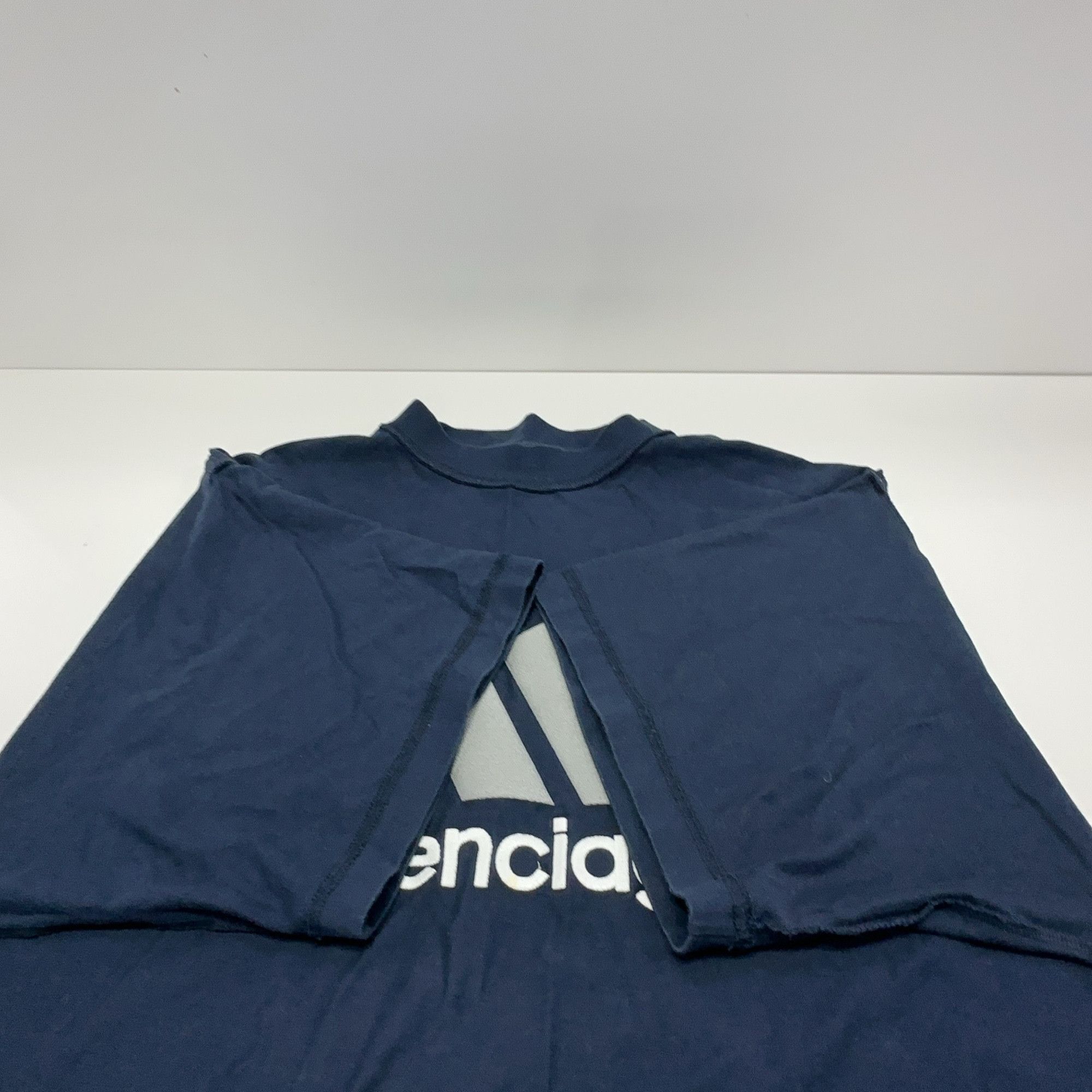 Balenciaga Balenciaga x Adidas Logo Print T-Shirt Size 1 Size US S / EU 44-46 / 1 - 13 Thumbnail