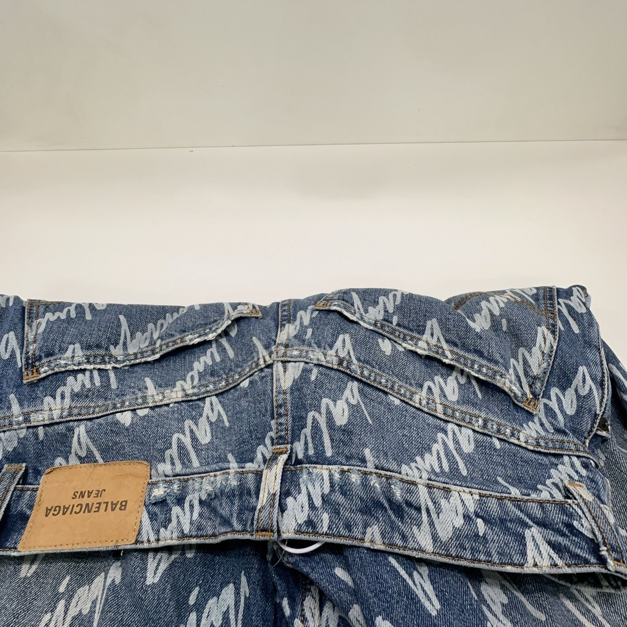 Balenciaga Balenciaga All-over Script Logo Denim Jeans Size S Size US 30 / EU 46 - 6 Thumbnail
