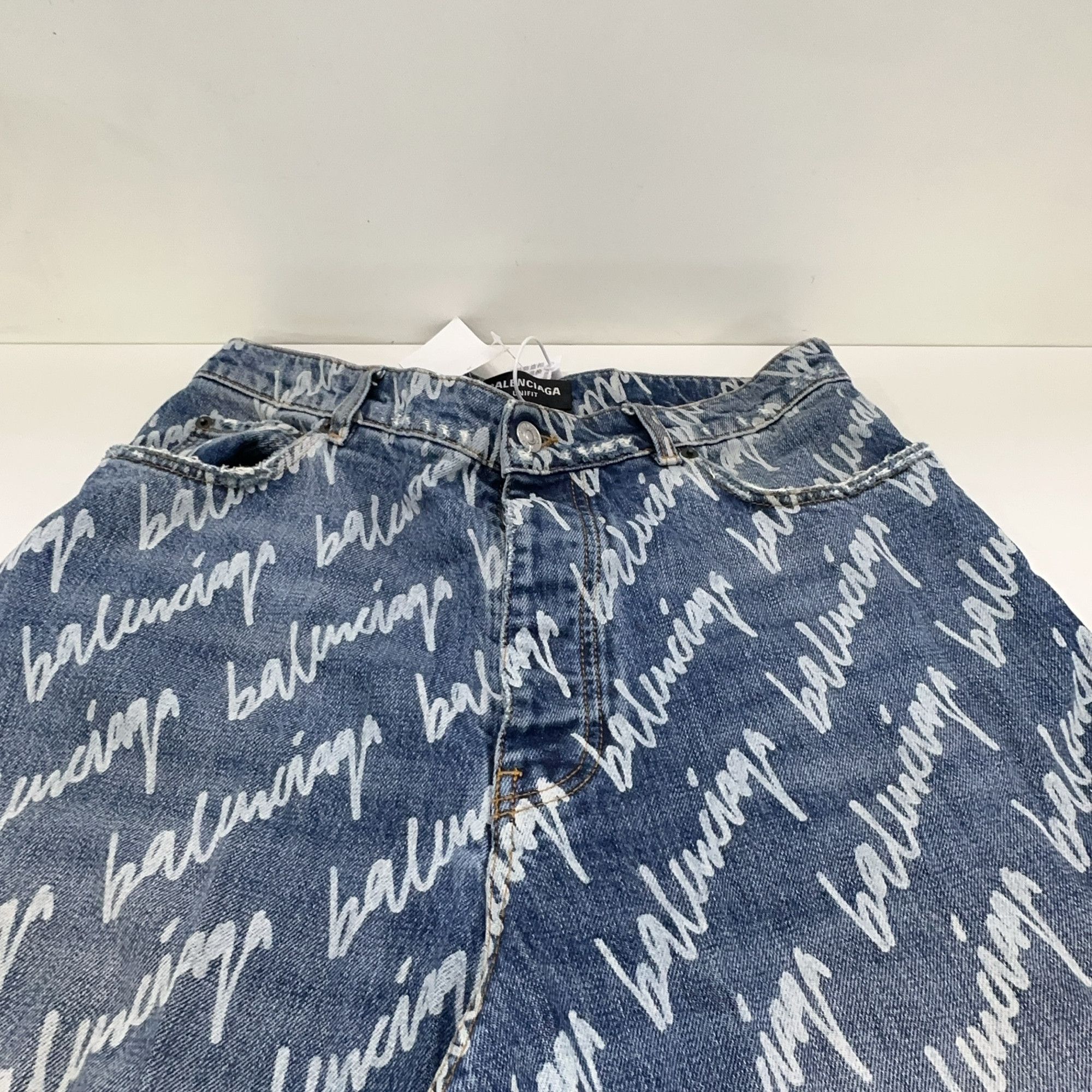 Balenciaga Balenciaga All-over Script Logo Denim Jeans Size S Size US 30 / EU 46 - 8 Thumbnail