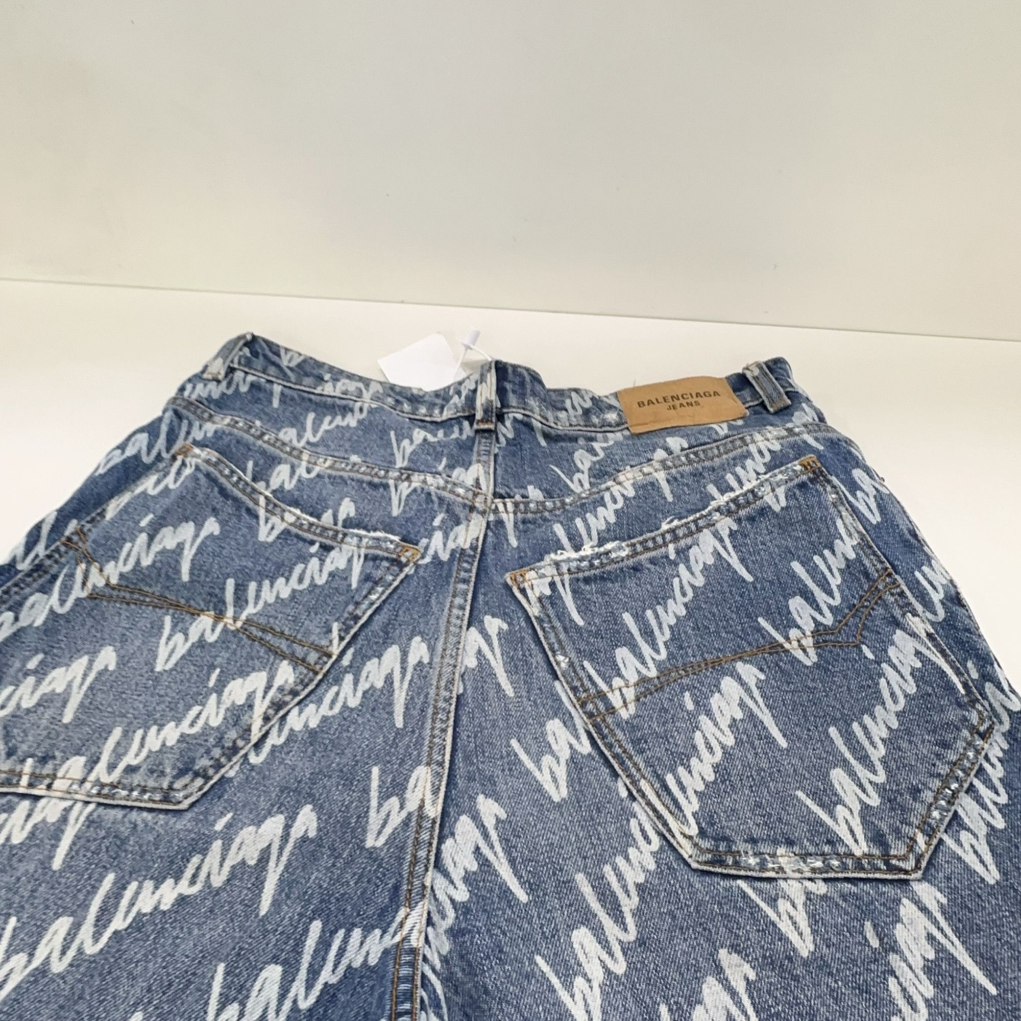 Balenciaga Balenciaga All-over Script Logo Denim Jeans Size S Size US 30 / EU 46 - 10 Thumbnail