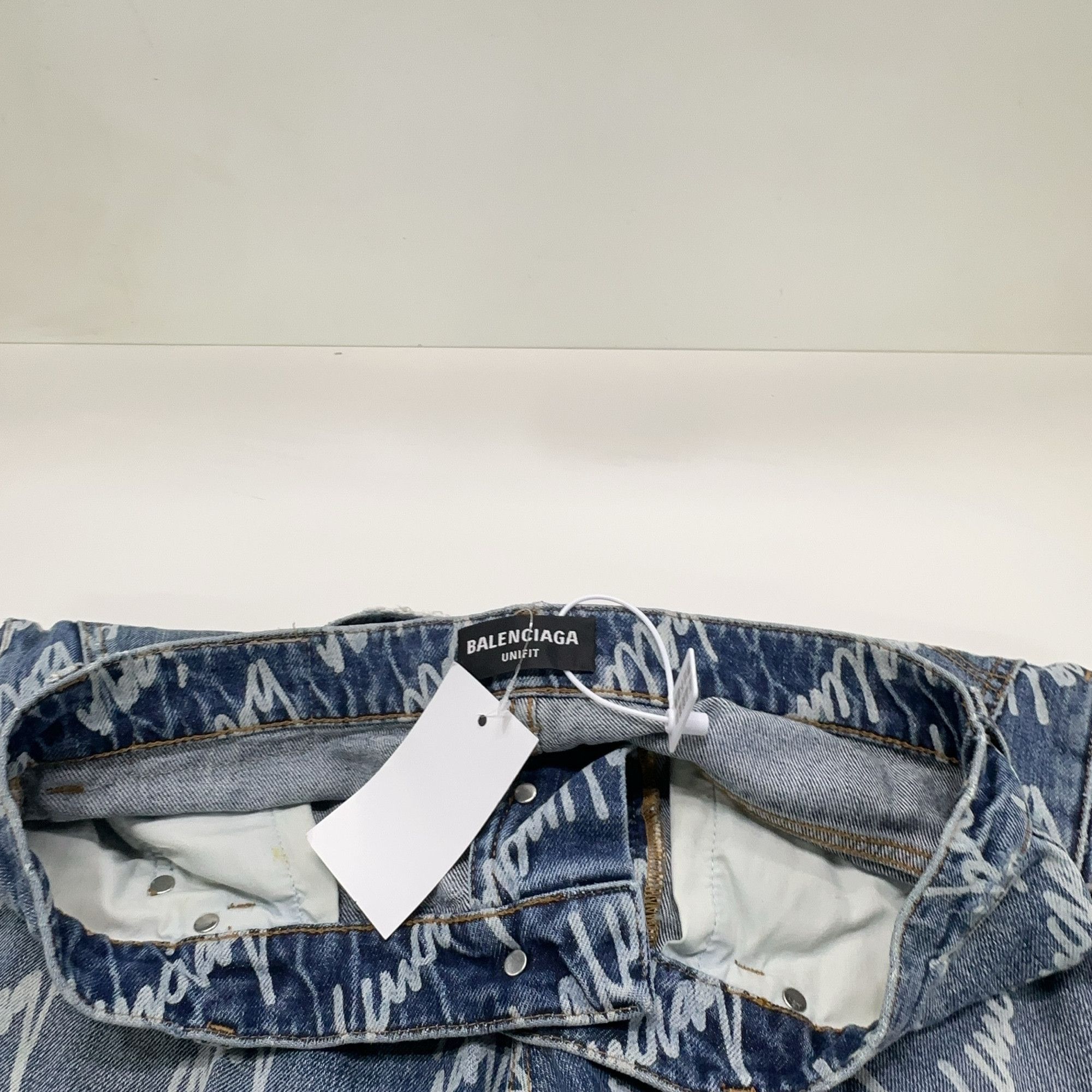 Balenciaga Balenciaga All-over Script Logo Denim Jeans Size S Size US 30 / EU 46 - 7 Thumbnail