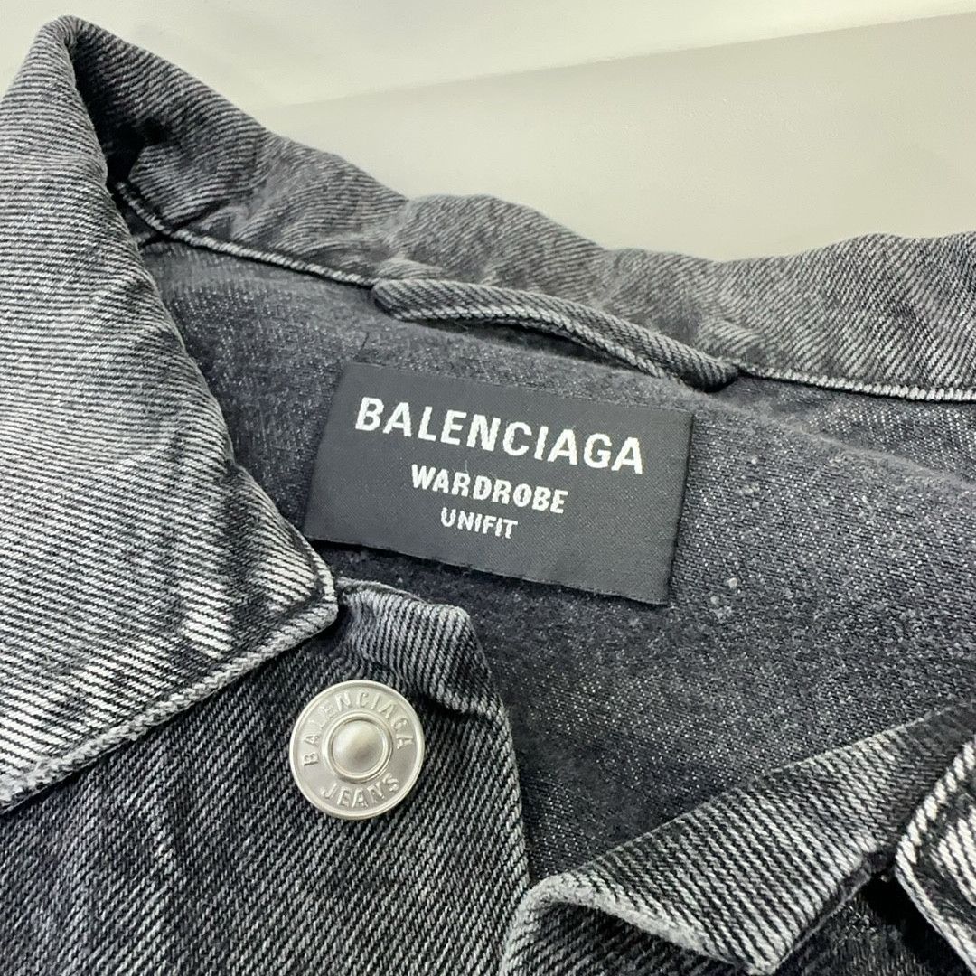 Balenciaga Balenciaga Drip Peace Smiley Denim Jacket M Size US M / EU 48-50 / 2 - 5 Thumbnail