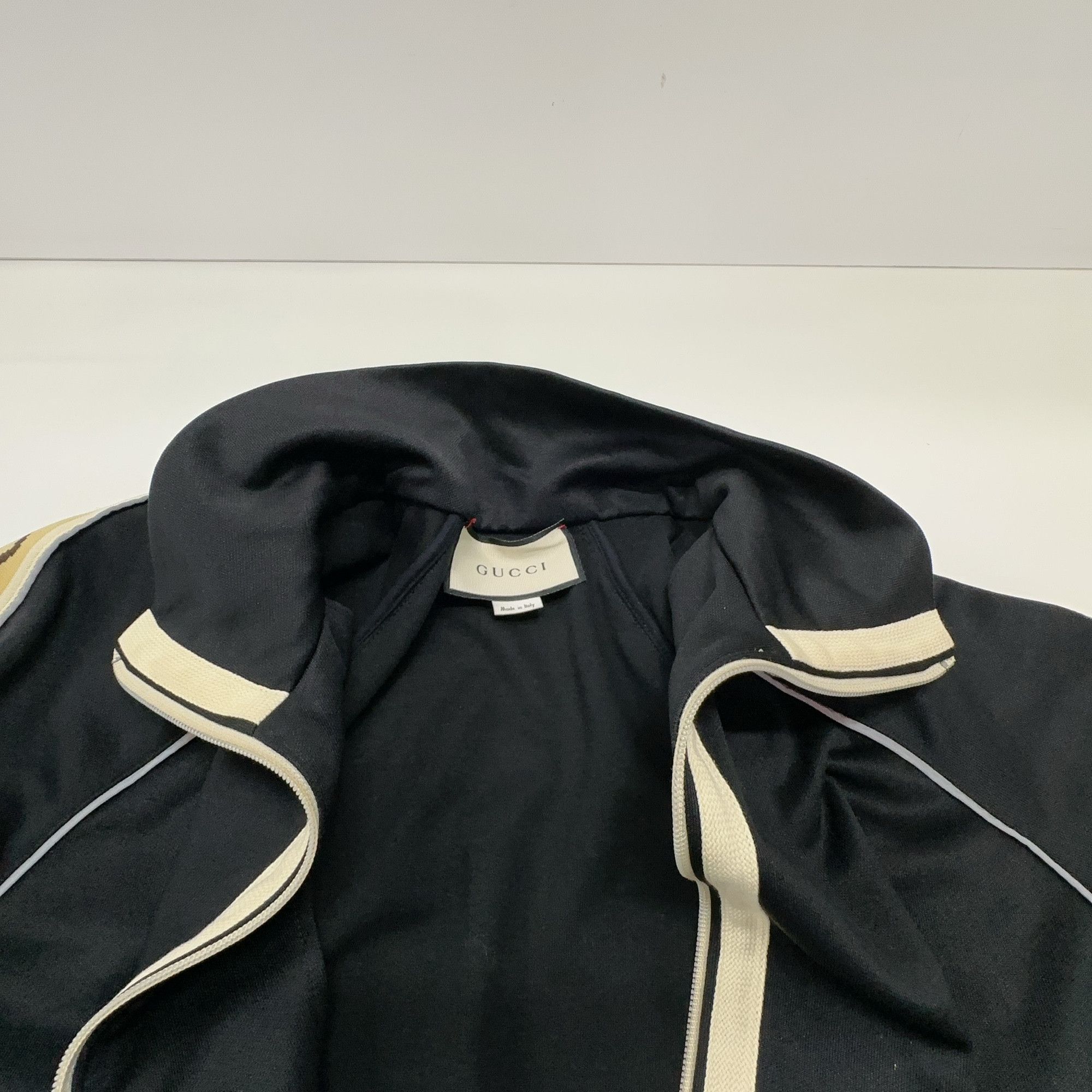 Gucci Gucci Logo Stripe Track Jacket Size M Size US M / EU 48-50 / 2 - 7 Thumbnail
