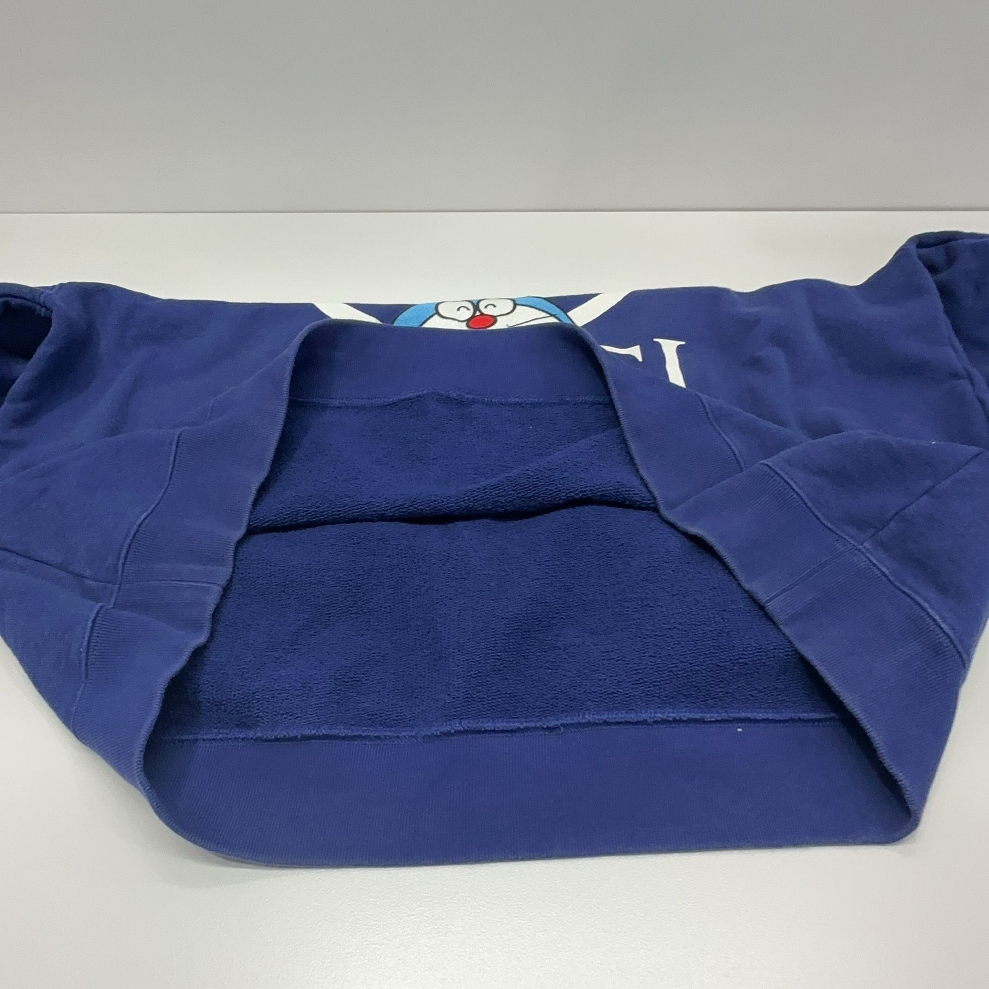 Gucci Gucci x Doraemon Printed Logo Sweatshirt Size L Size US L / EU 52-54 / 3 - 11 Thumbnail