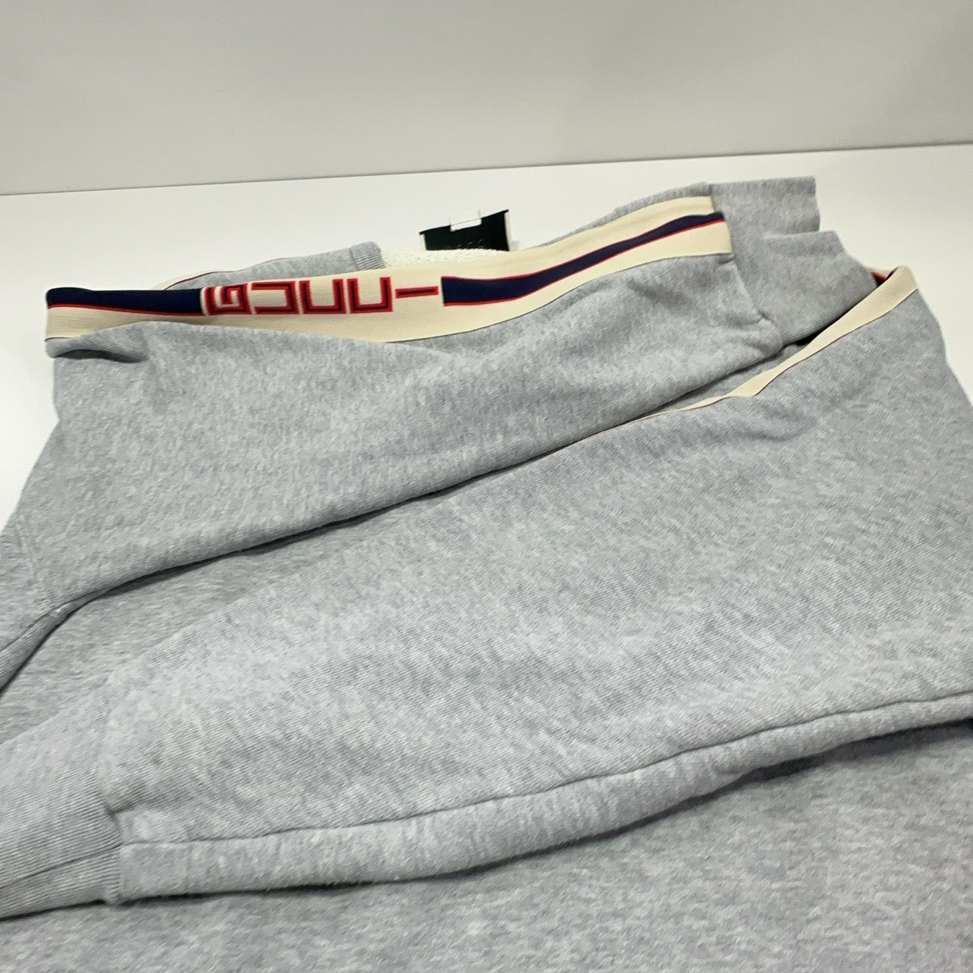 Gucci Gucci Side Logo Tape Sweatshirt Size XL Size US XL / EU 56 / 4 - 12 Thumbnail