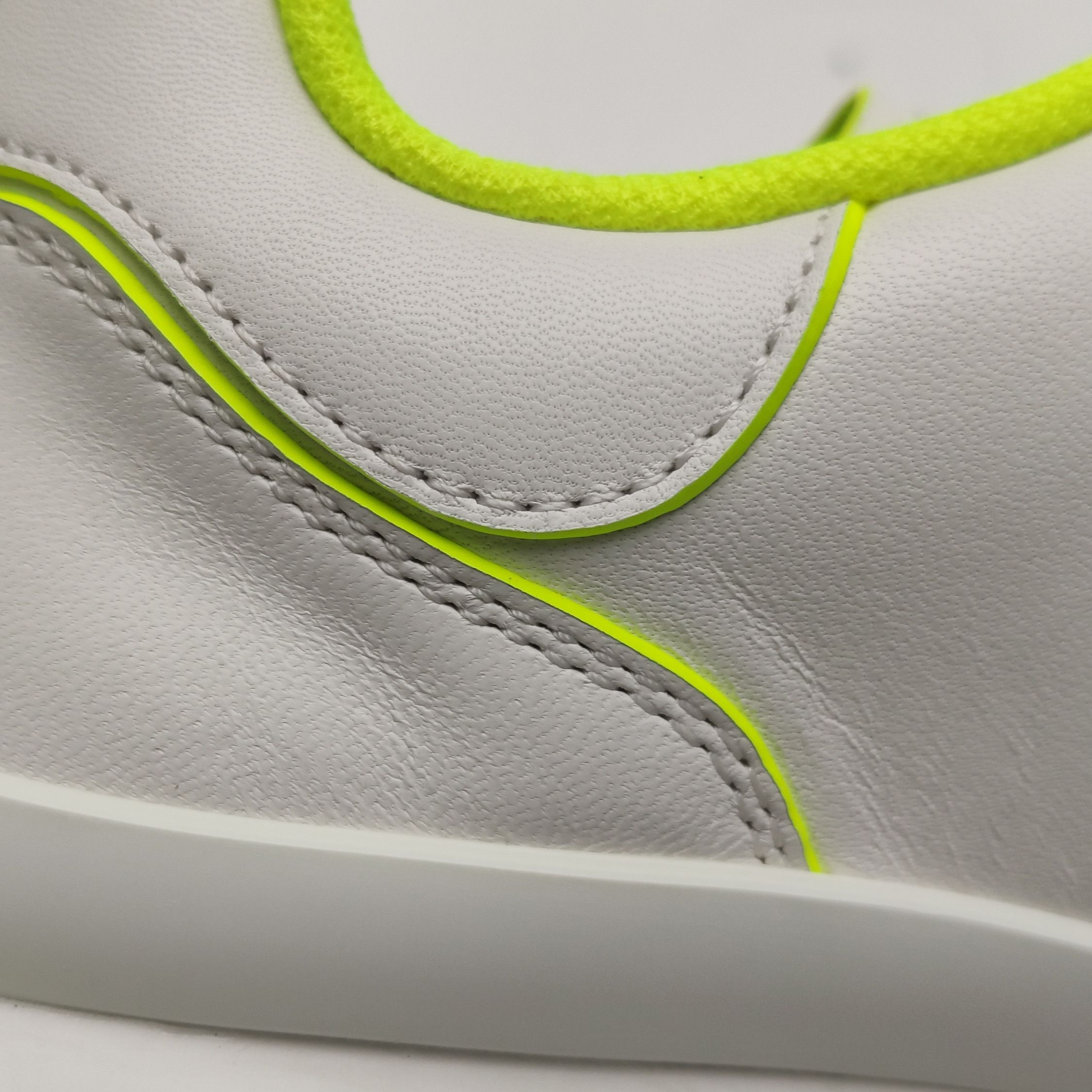 Alexander McQueen Alexander McQueen Women 8 Lowtop Sneakers Size US 8 / IT 38 - 17 Thumbnail
