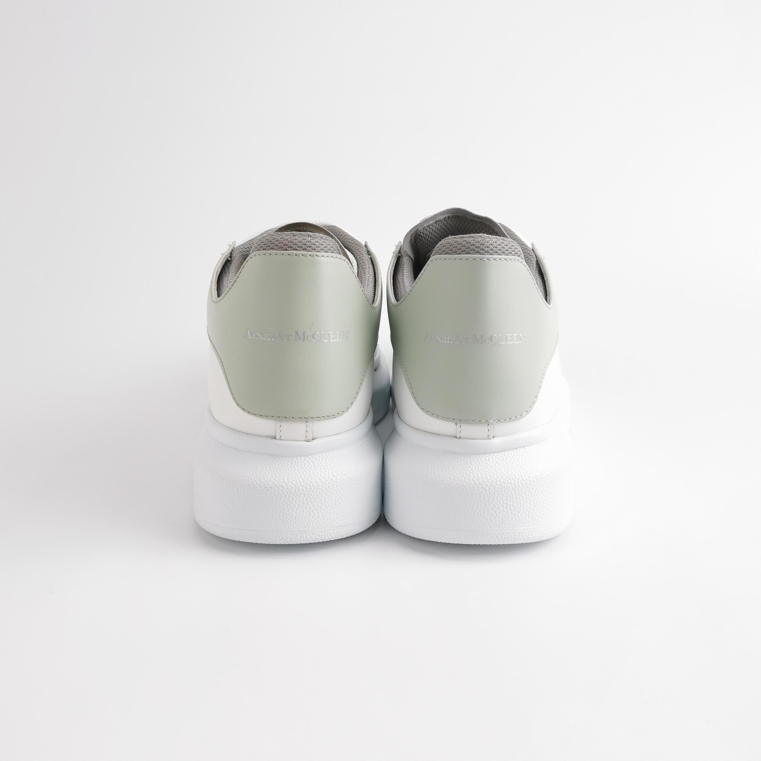 Alexander McQueen Alexander McQueen Women 10 Lowtop Sneakers Size US 10 / IT 40 - 4 Thumbnail