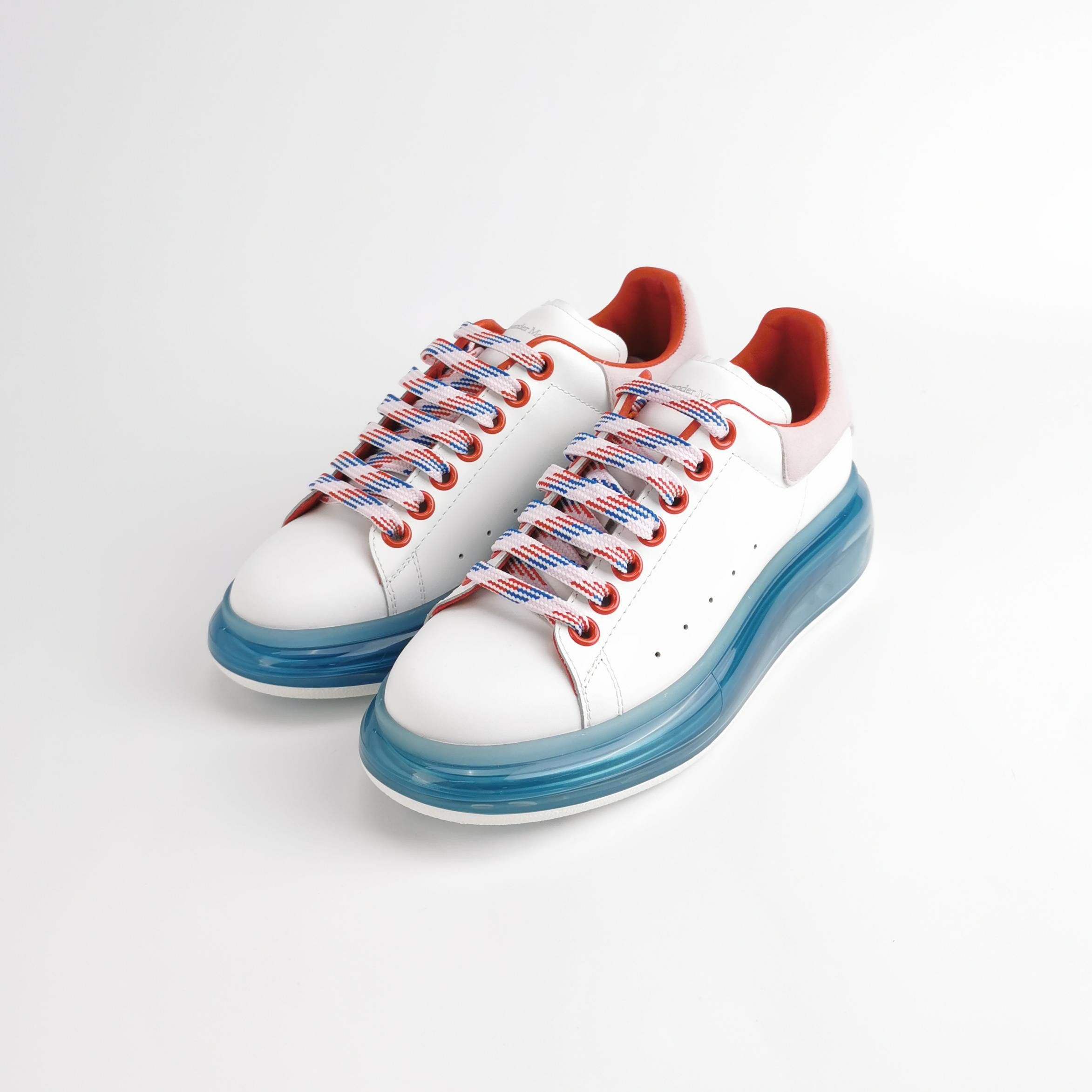 Alexander McQueen Alexander McQueen Women 7 Lowtop Sneakers Size US 7 / IT 37 - 2 Thumbnail