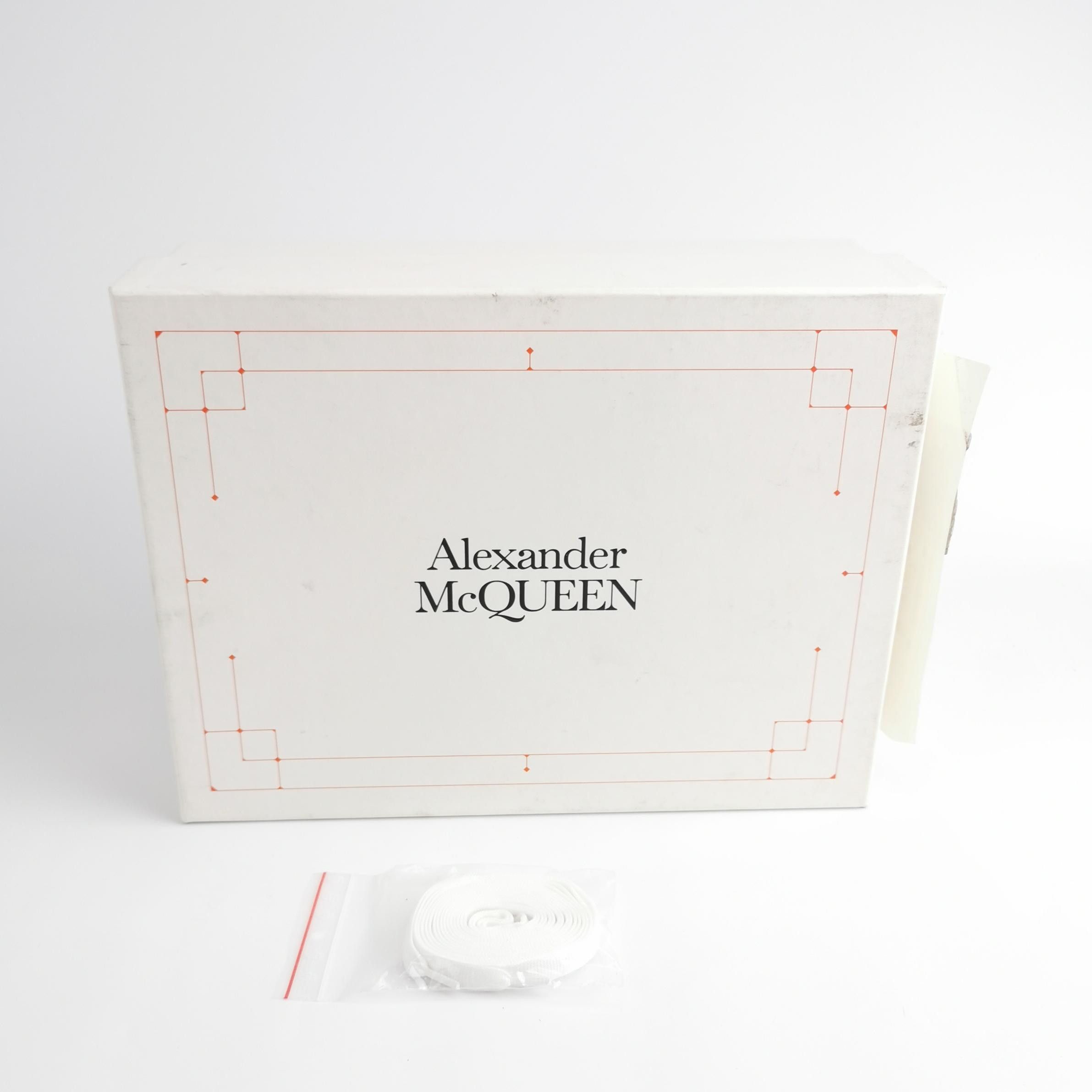Alexander McQueen Alexander McQueen Women 7 Lowtop Sneakers Size US 7 / IT 37 - 6 Thumbnail