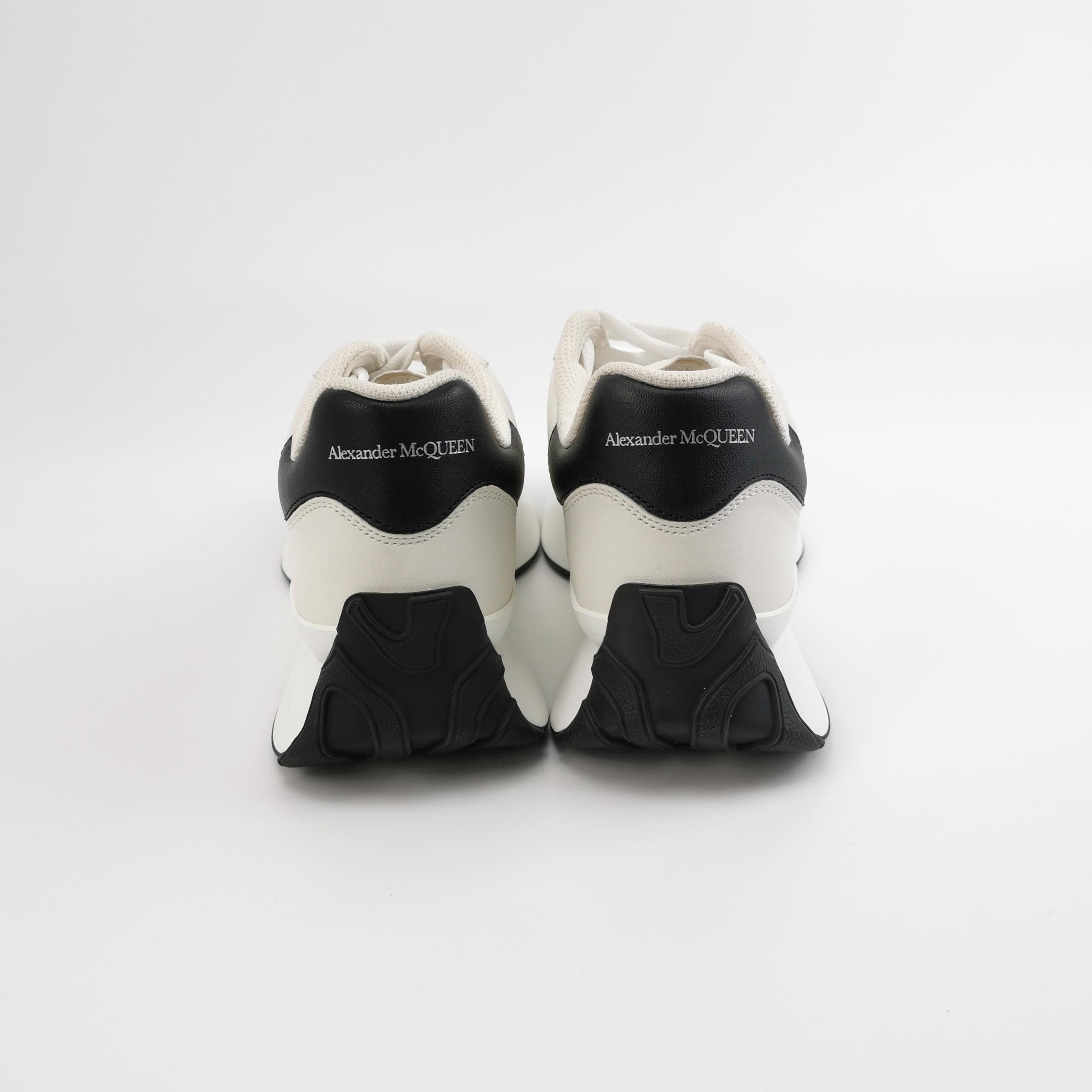 Alexander McQueen Alexander McQueen Women 6 Lowtop Sneakers Size US 6 / IT 36 - 4 Thumbnail
