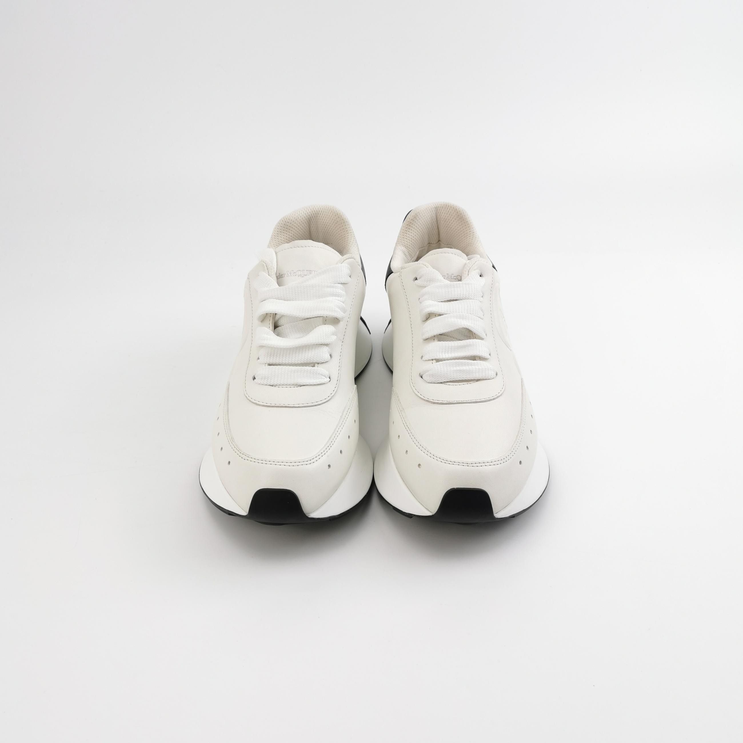 Alexander McQueen Alexander McQueen Women 6 Lowtop Sneakers Size US 6 / IT 36 - 3 Thumbnail