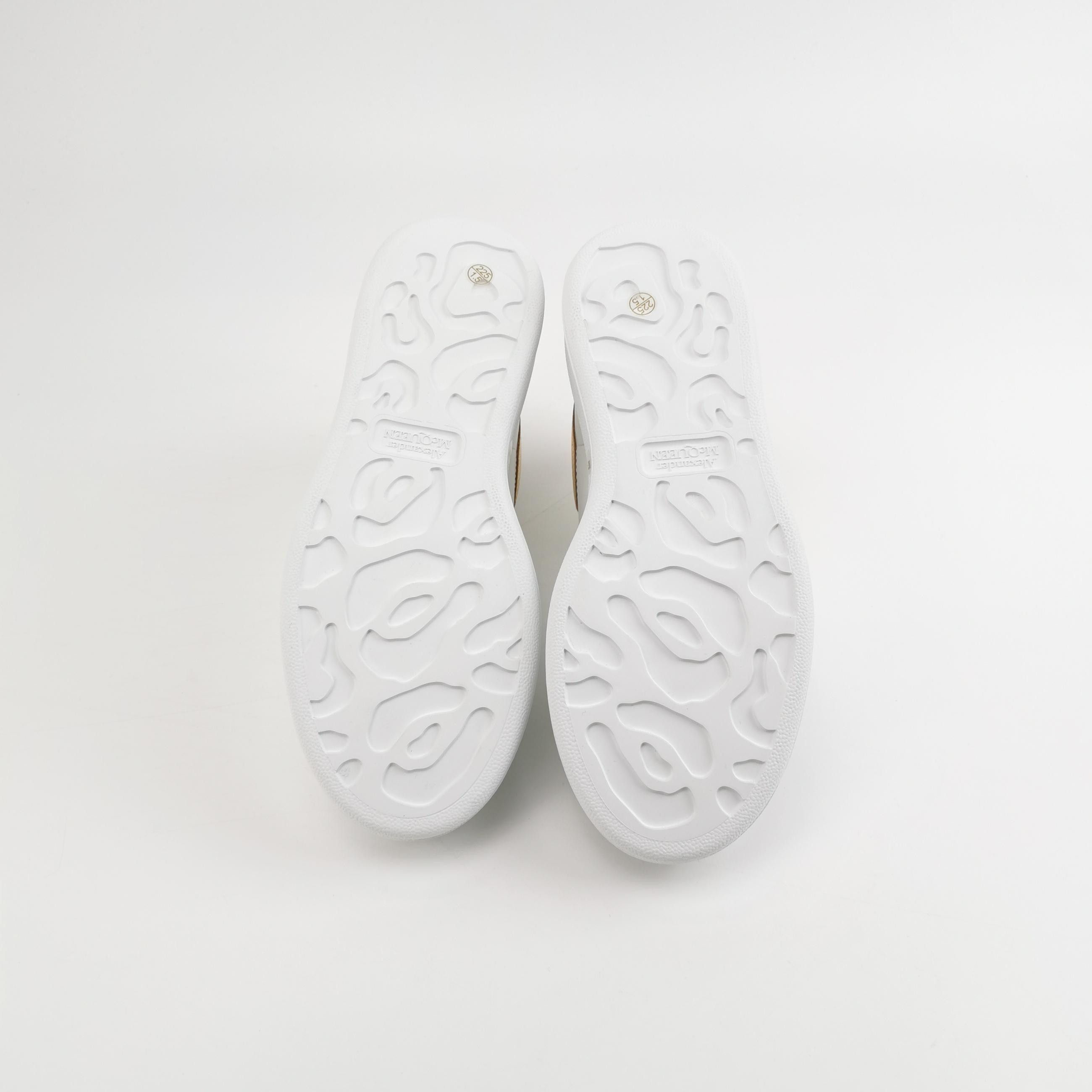 Alexander McQueen Alexander McQueen Women 5 Lowtop Sneakers Size US 5 / IT 35 - 5 Thumbnail