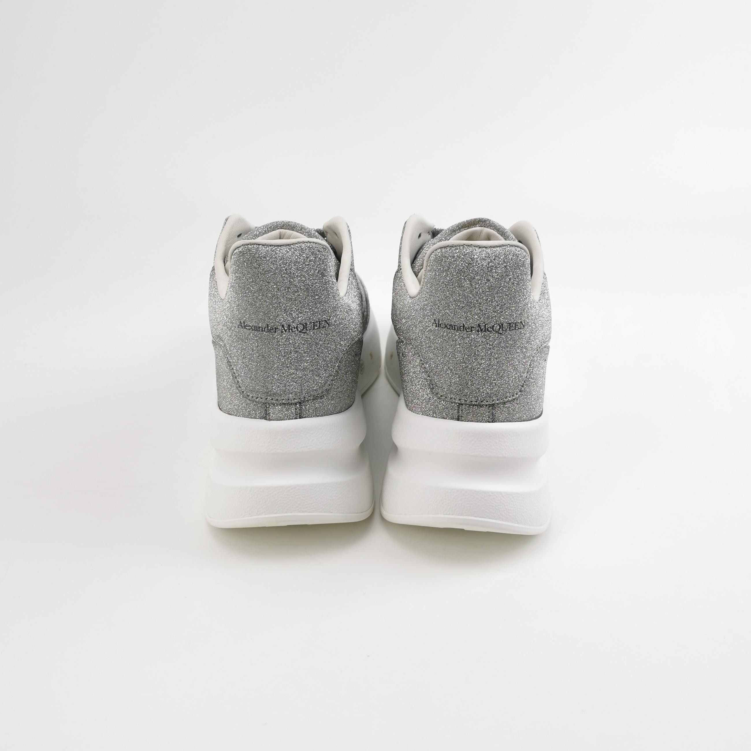 Alexander McQueen Alexander McQueen Women 6 Lowtop Sneakers Size US 6 / IT 36 - 4 Thumbnail