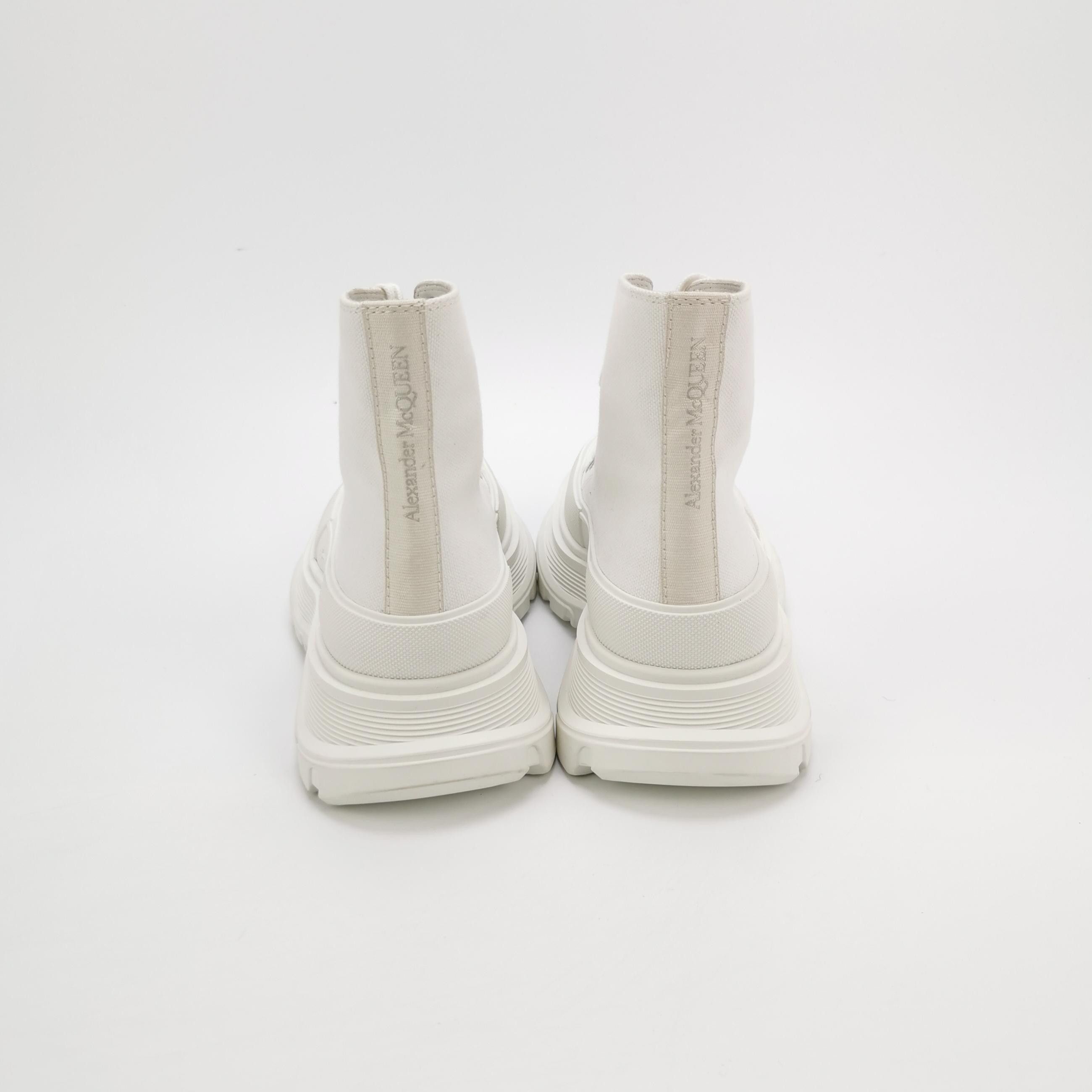 Alexander McQueen Alexander McQueen Women 5 Lowtop Sneakers Size US 5 / IT 35 - 4 Thumbnail