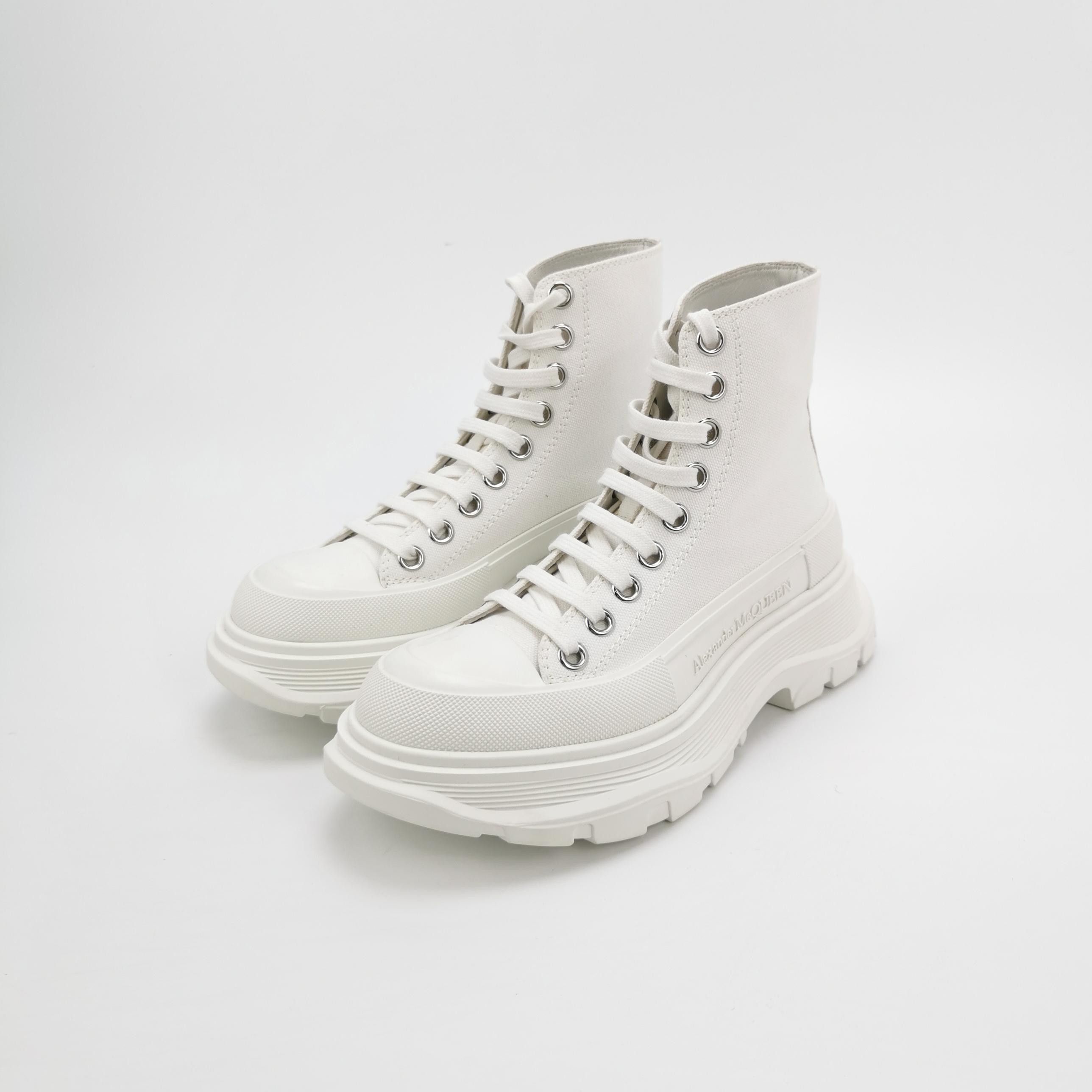 Alexander McQueen Alexander McQueen Women 5 Lowtop Sneakers Size US 5 / IT 35 - 2 Thumbnail
