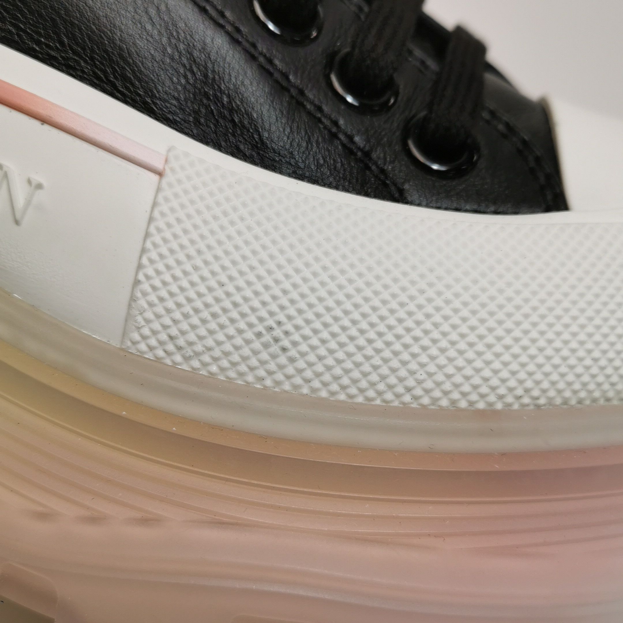 Alexander McQueen Alexander McQueen Women 9 Lowtop Sneakers Size US 9 / IT 39 - 10 Thumbnail