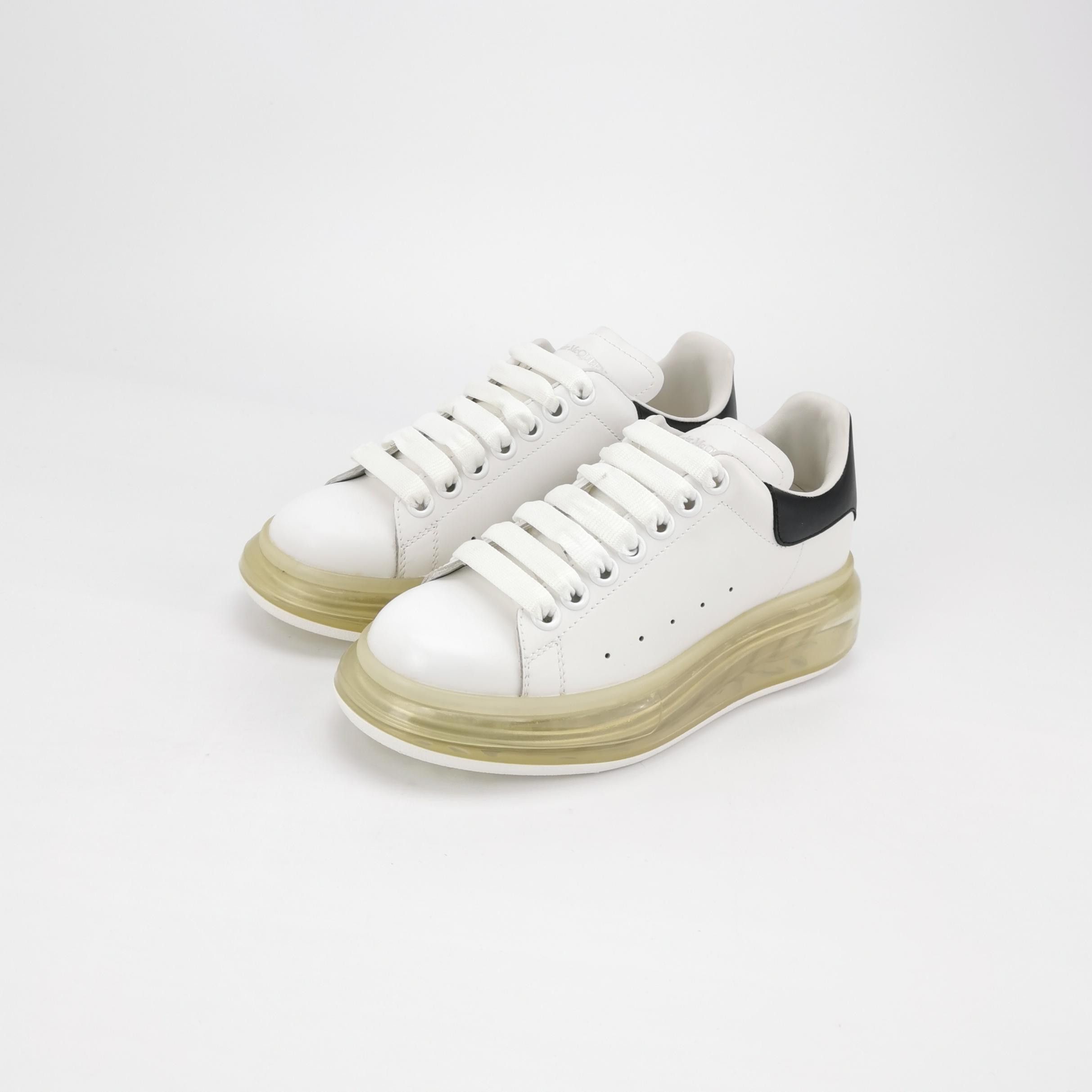 Alexander McQueen Alexander McQueen Women 5 Lowtop Sneakers Size US 5 / IT 35 - 2 Thumbnail