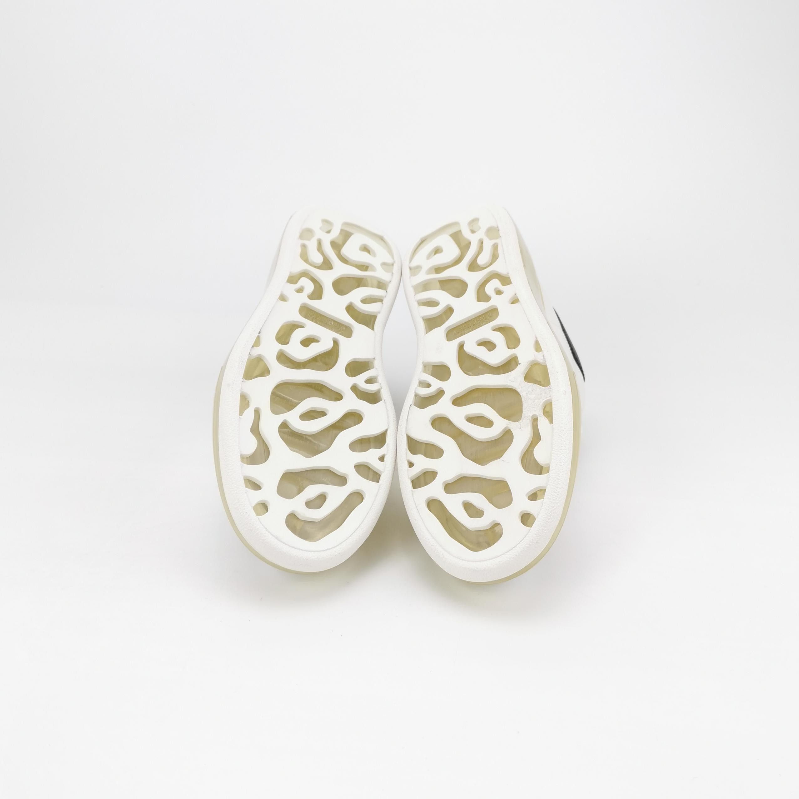 Alexander McQueen Alexander McQueen Women 5 Lowtop Sneakers Size US 5 / IT 35 - 5 Thumbnail