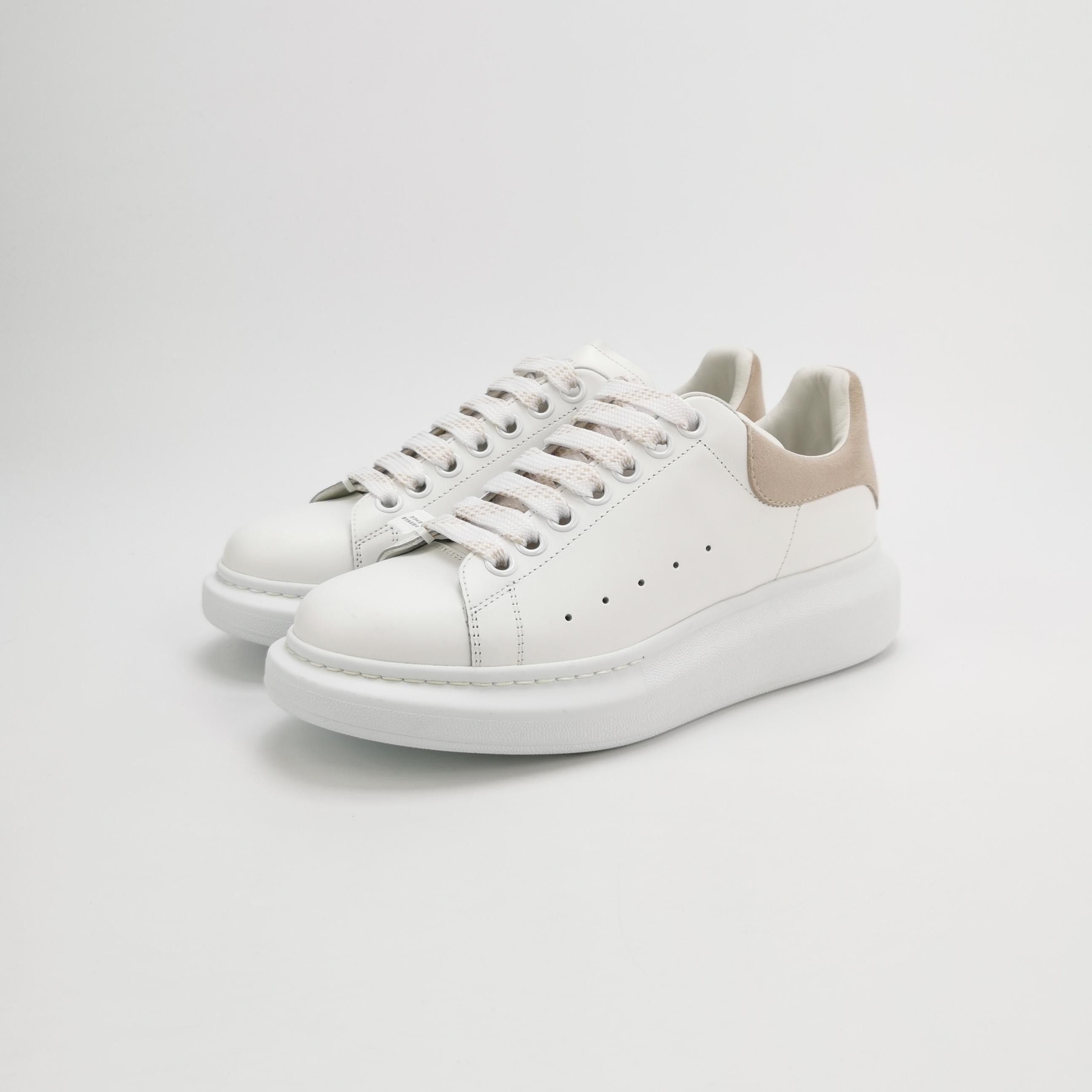 Alexander McQueen Alexander McQueen Women 8 Lowtop Sneakers Size US 8 / IT 38 - 2 Thumbnail