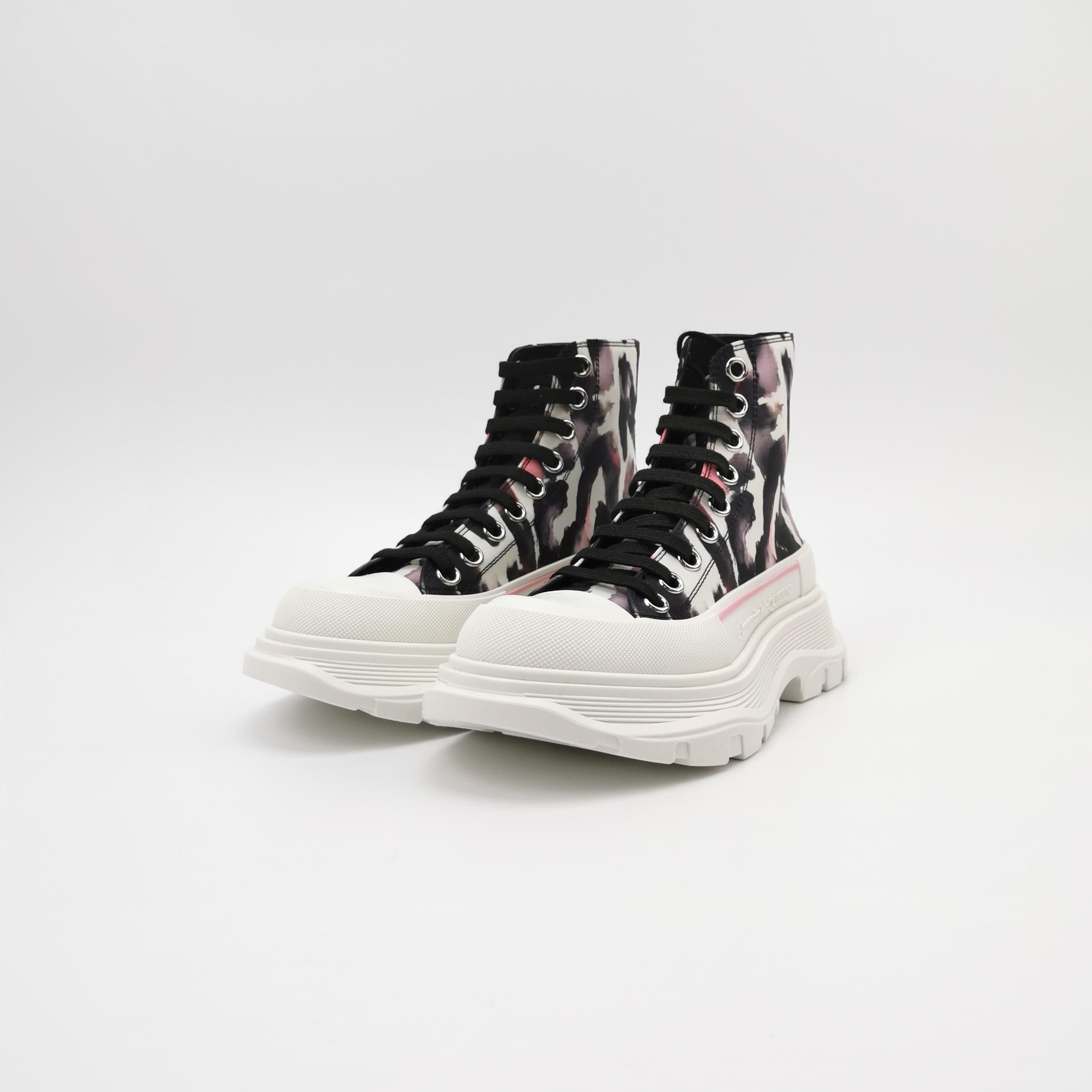 Alexander McQueen Alexander McQueen Women 5 Lowtop Sneakers Size US 5 / IT 35 - 2 Thumbnail