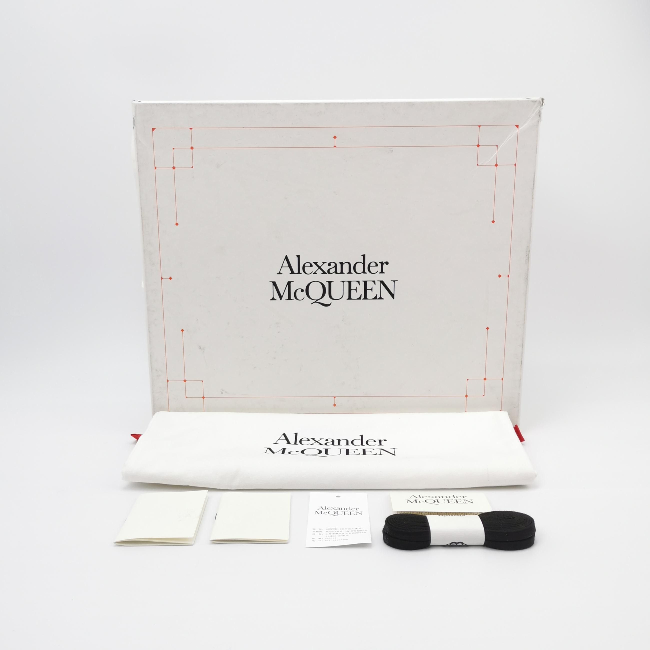 Alexander McQueen Alexander McQueen Women 5 Lowtop Sneakers Size US 5 / IT 35 - 6 Thumbnail