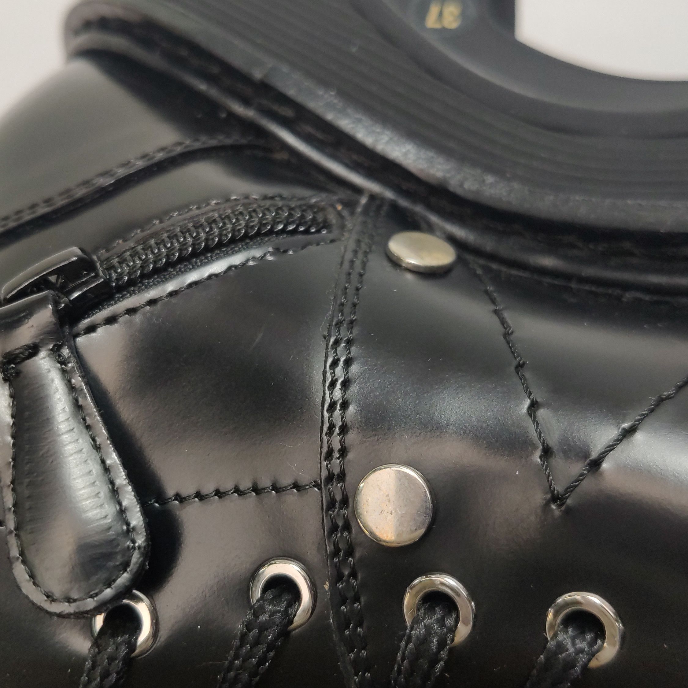 Alexander McQueen Alexander McQueen Women 7 Boots Size US 7 / IT 37 - 9 Thumbnail