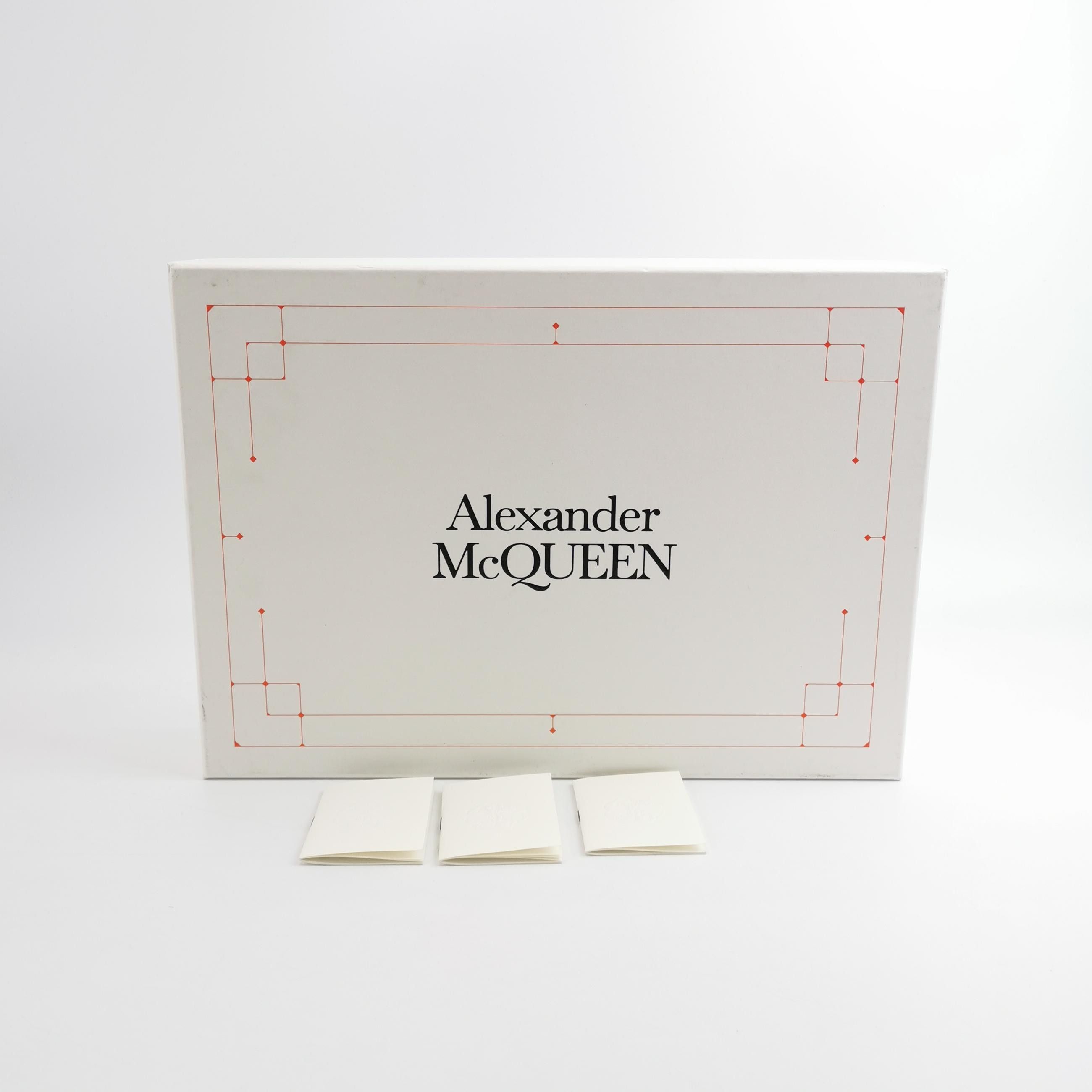 Alexander McQueen Alexander McQueen Women 7 Lowtop Sneakers Size US 7 / IT 37 - 6 Thumbnail