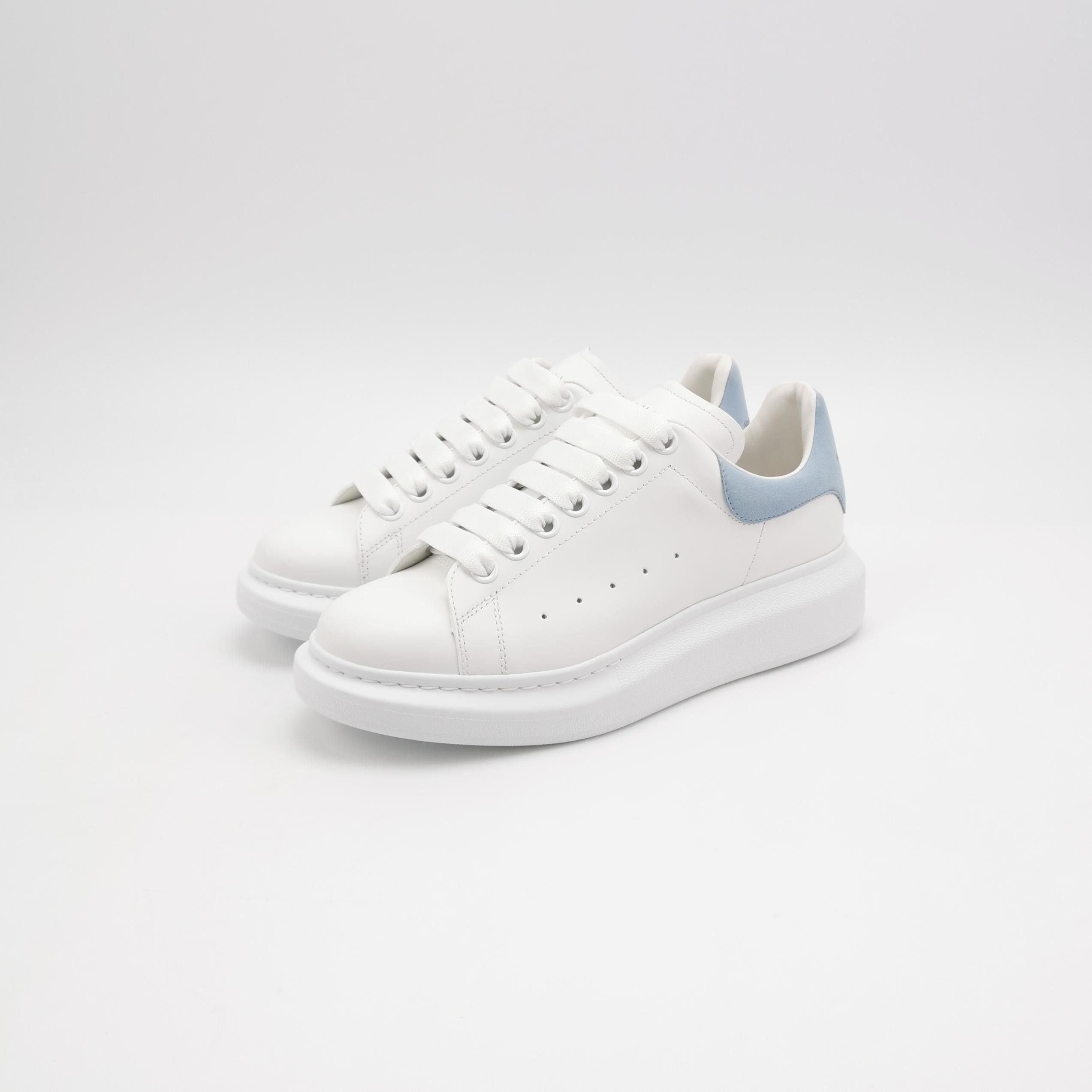 Alexander McQueen Alexander McQueen Women 9 Lowtop Sneakers Size US 9 / IT 39 - 2 Thumbnail