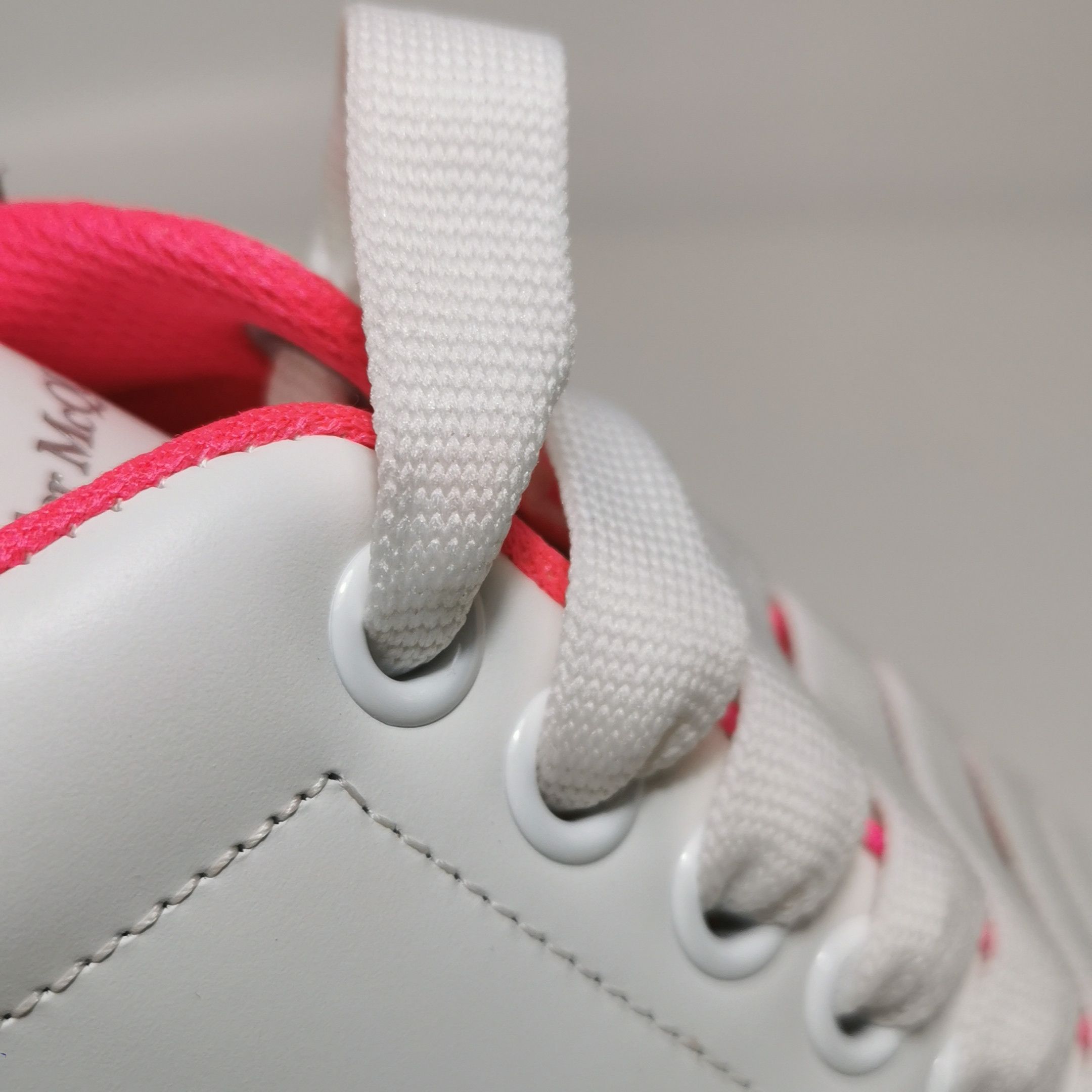 Alexander McQueen Alexander McQueen Women 9 Lowtop Sneakers Size US 9 / IT 39 - 11 Thumbnail