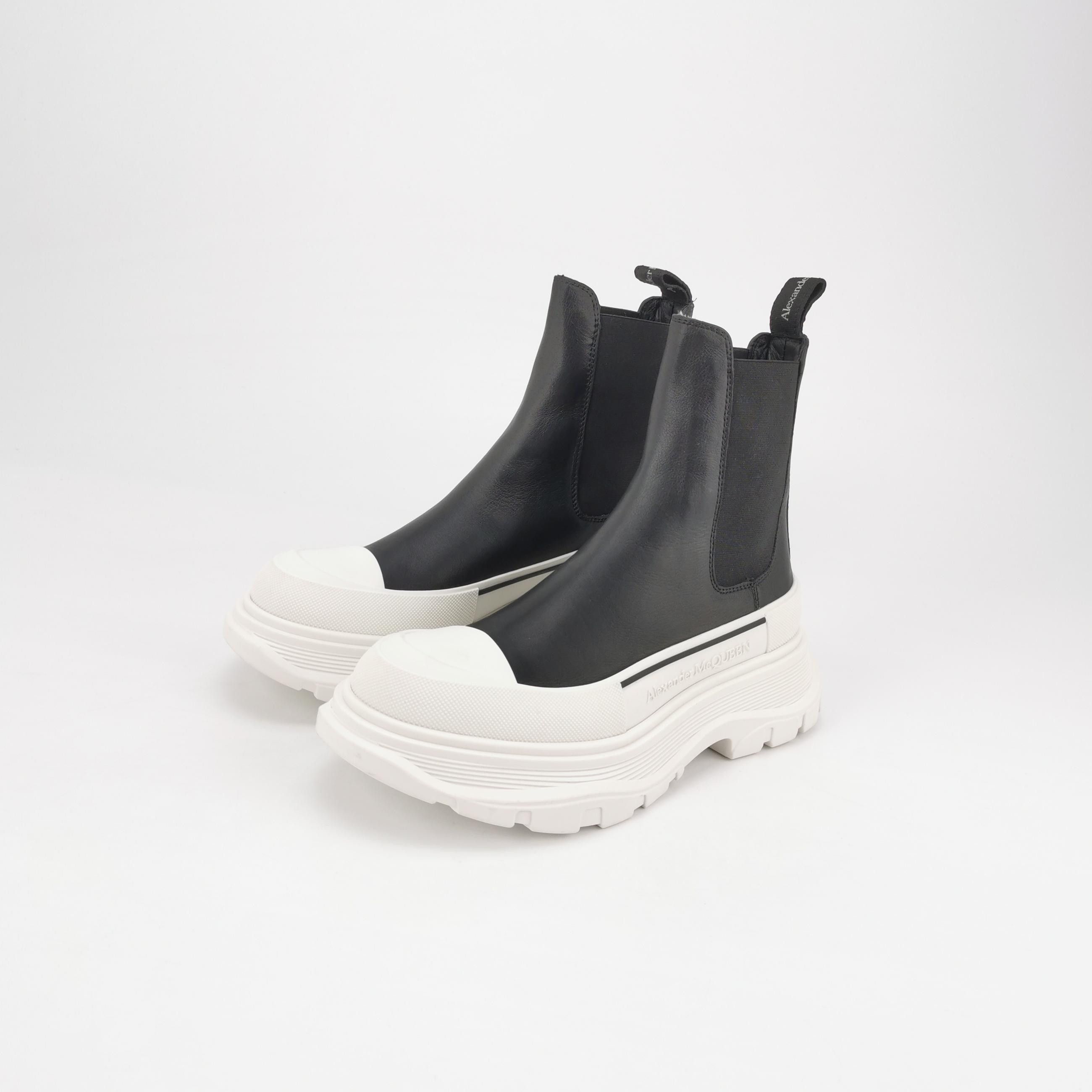 Alexander McQueen Alexander McQueen Women 5 Boots Size US 5 / IT 35 - 2 Thumbnail