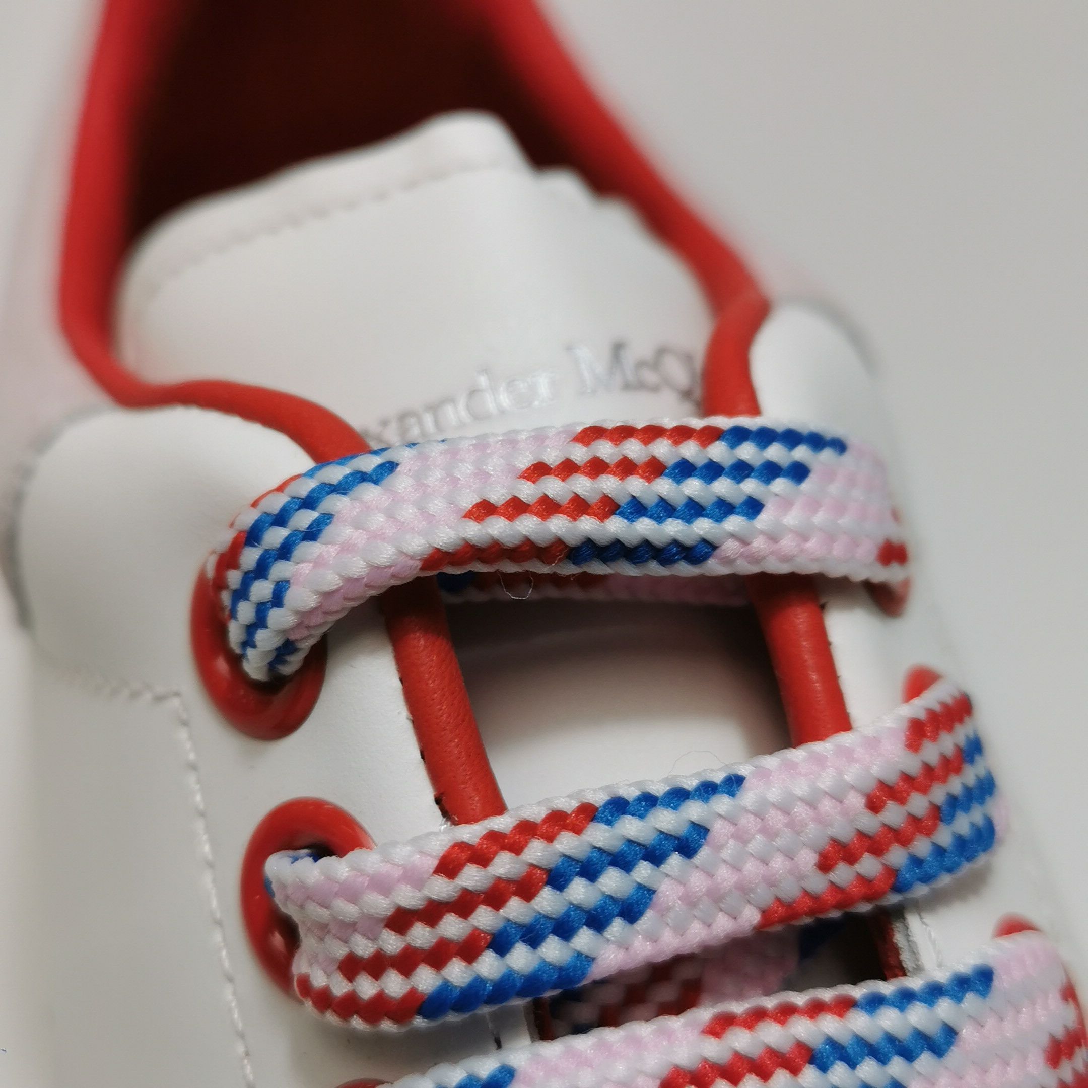Alexander McQueen Alexander McQueen Women 7 Lowtop Sneakers Size US 7 / IT 37 - 11 Thumbnail
