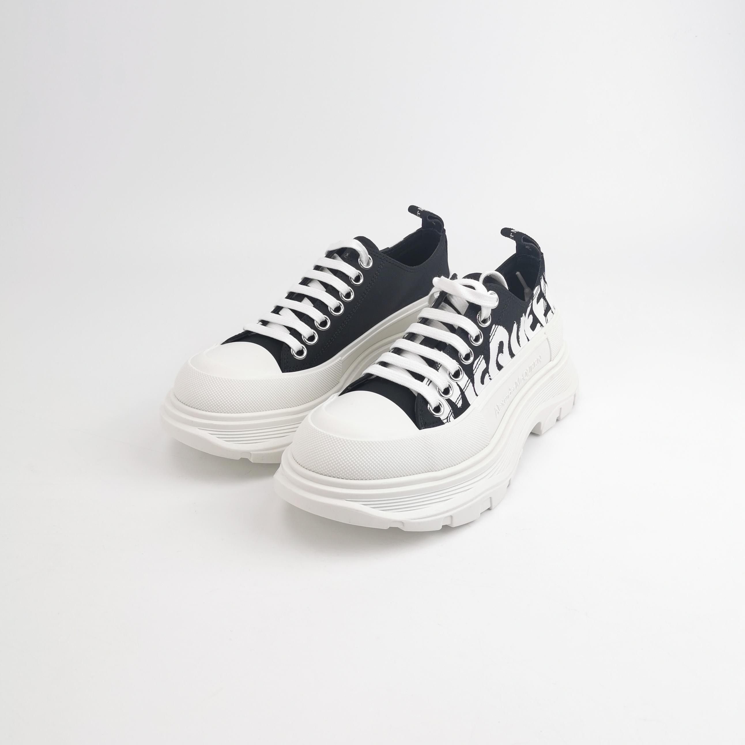 Alexander McQueen Alexander McQueen Women 7 Lowtop Sneakers Size US 7 / IT 37 - 2 Thumbnail